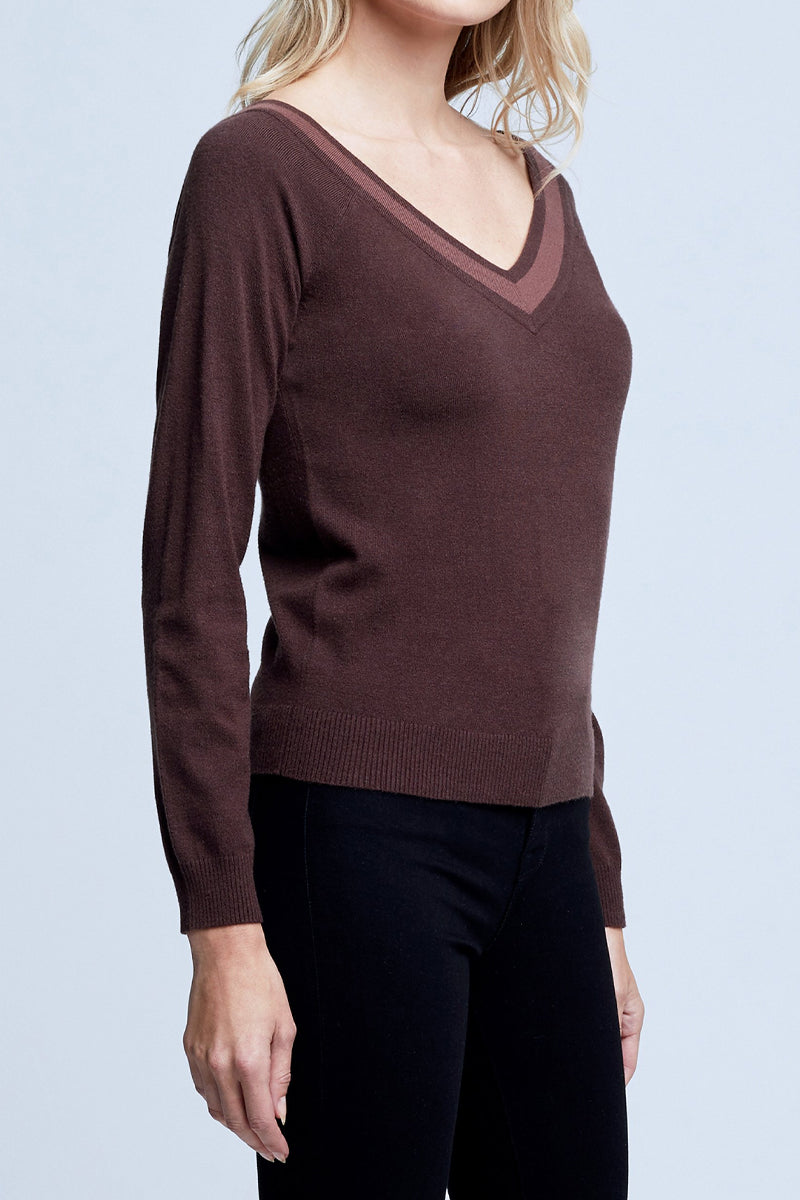 L'AGENCE Antoinette V-Neck Sweater in Chocolate Brown