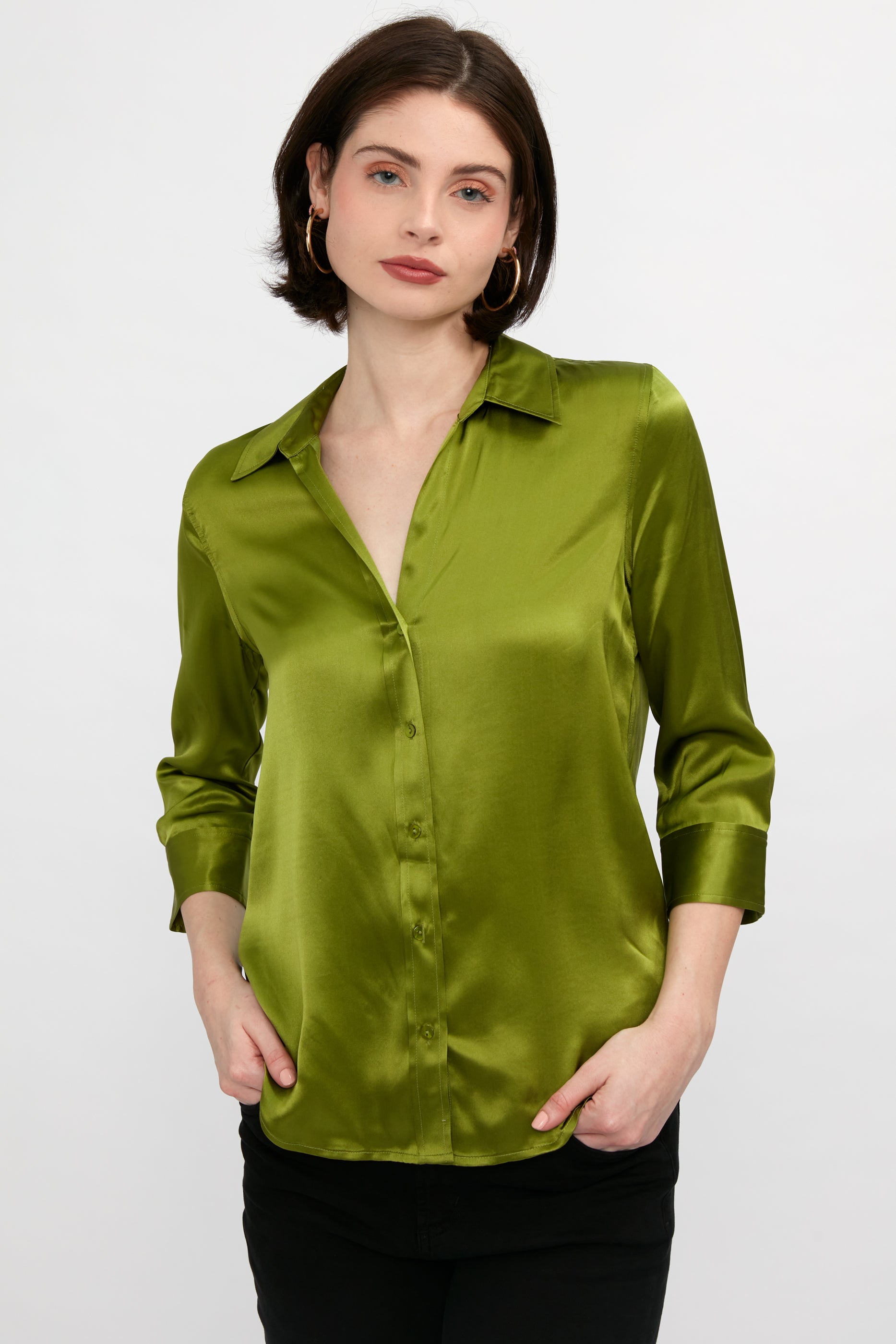 L'Agence Dani Silk Blouse | English Ivy Green | T. Boutique L'Agence Dani Silk Blouse | English Ivy Green | T. Boutique