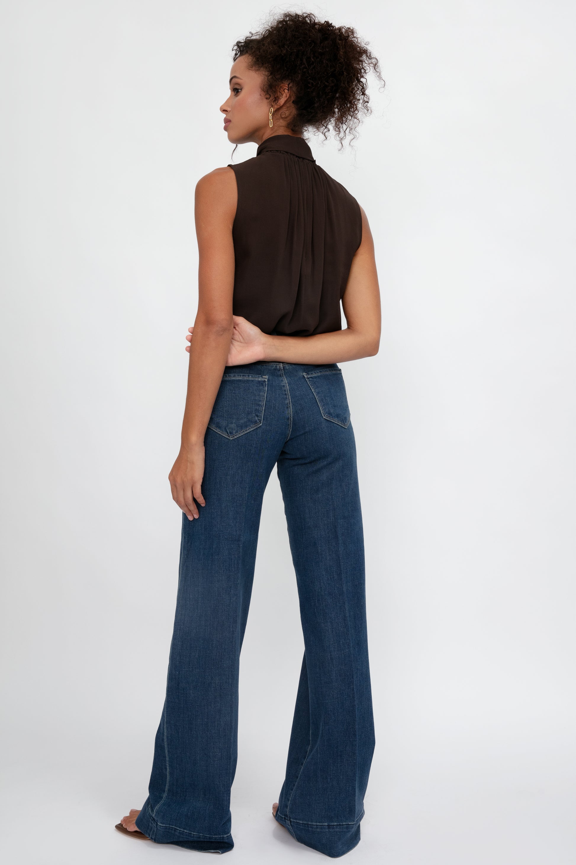 L'AGENCE Madden High Rise Wide Leg Jean in Durango