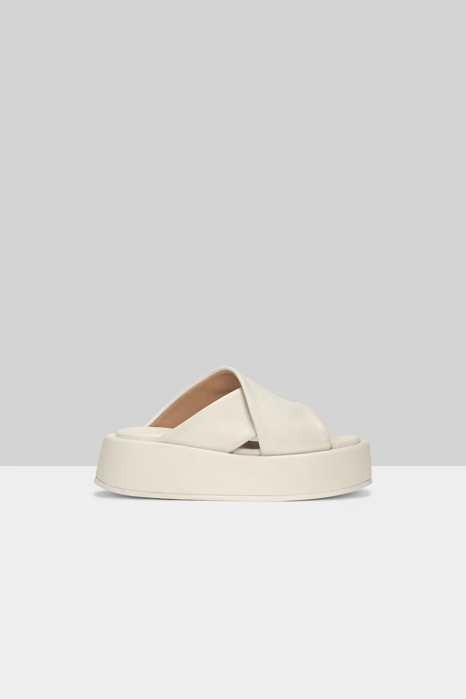 Piattaforma Leather Sandal in Ivory