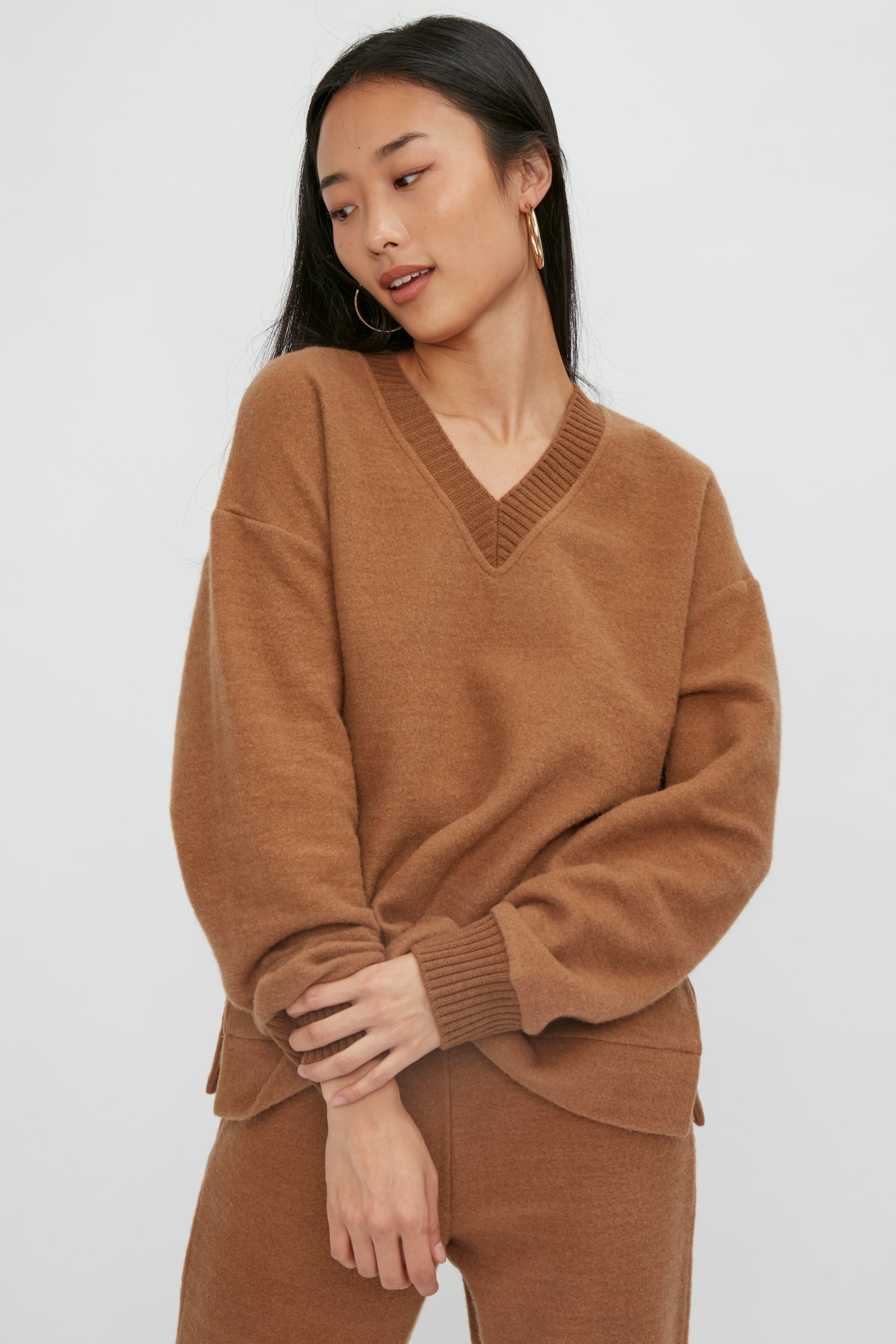 MAX MARA LEISURE Mammola V-Neck Sweatshirt in Camel