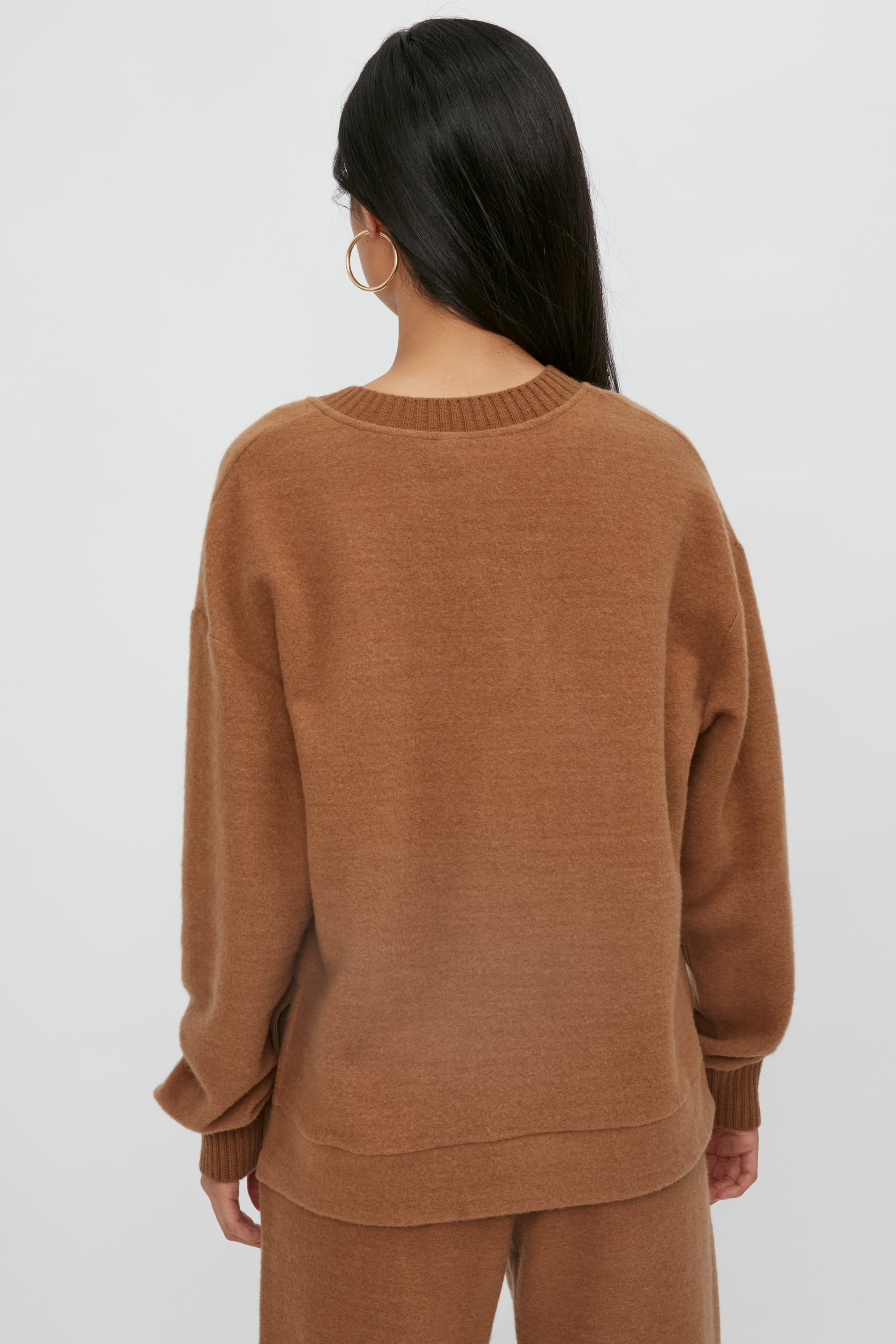MAX MARA LEISURE Mammola V-Neck Sweatshirt in Camel