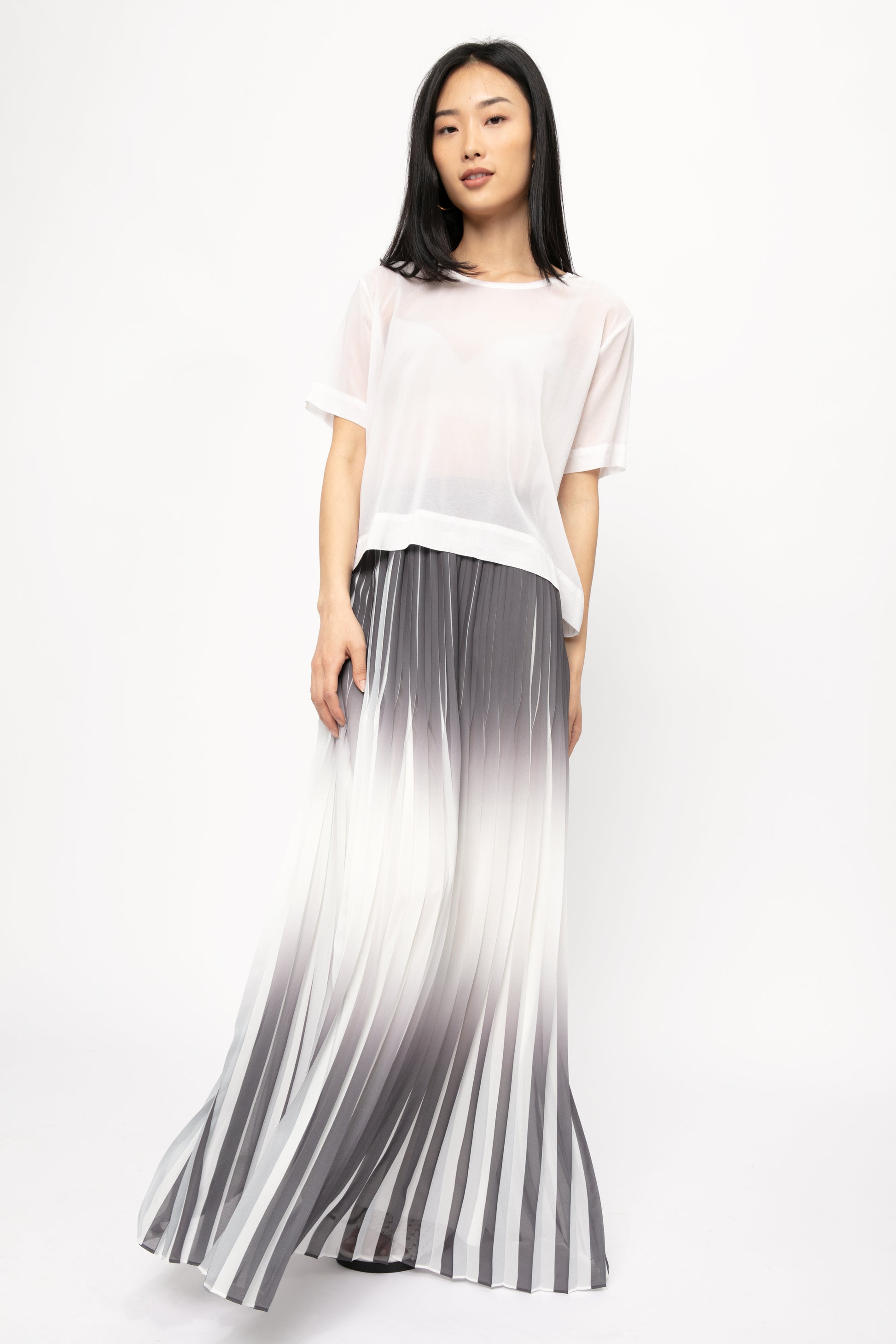 PESERICO Maxi Plissé Skirt in White and Shadow Blue