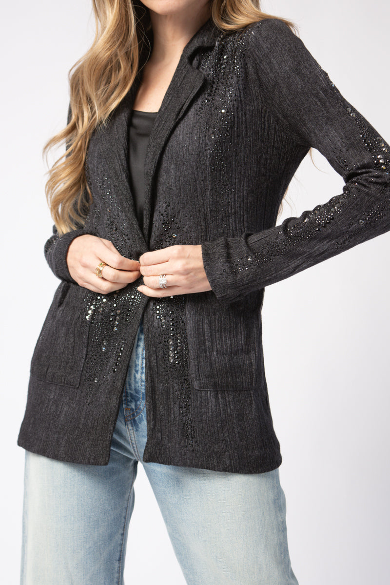AVANT TOI Embellished Plissé Blazer Jacket in Nero