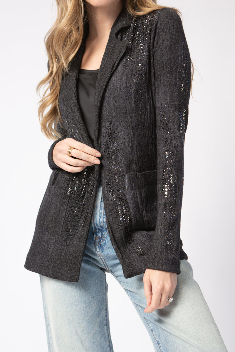 AVANT TOI Embellished Plissé Blazer Jacket in Nero