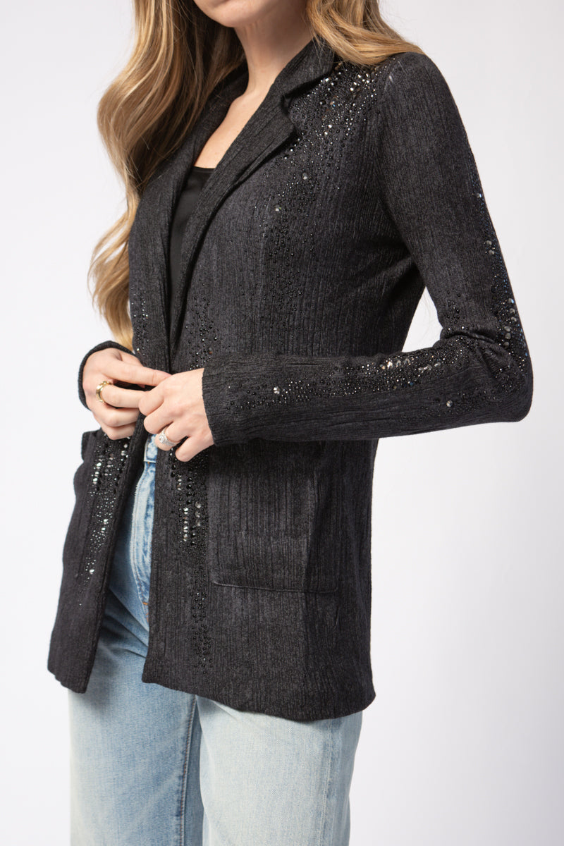 AVANT TOI Embellished Plissé Blazer Jacket in Nero