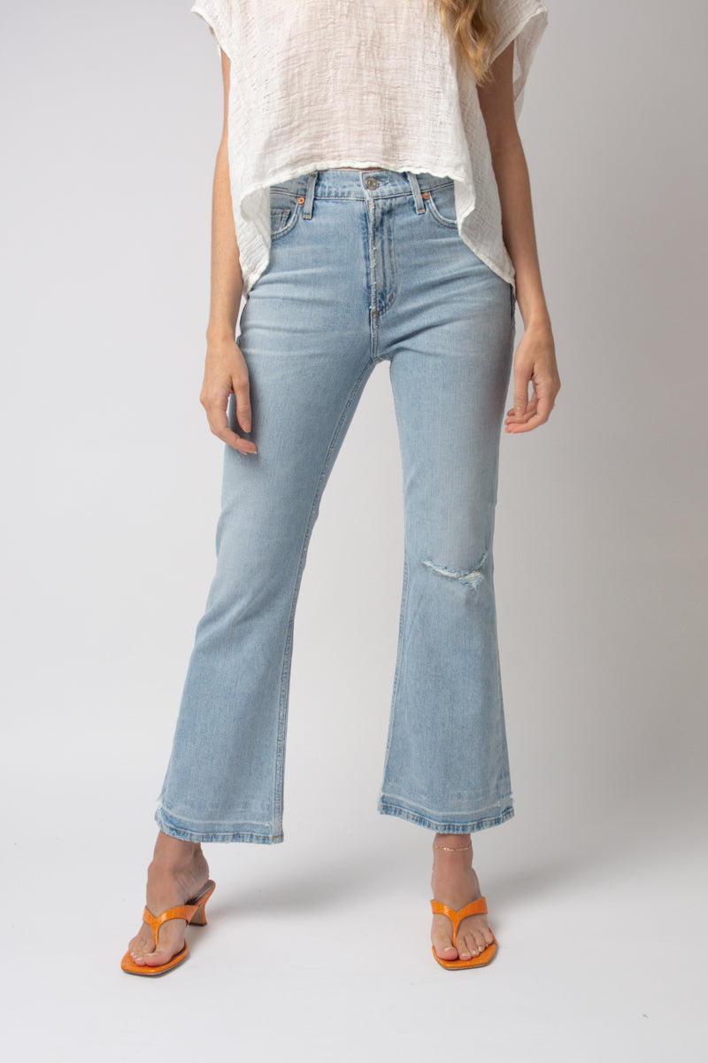 Tailyn Mid-Rise Flare Jeans in Played Out