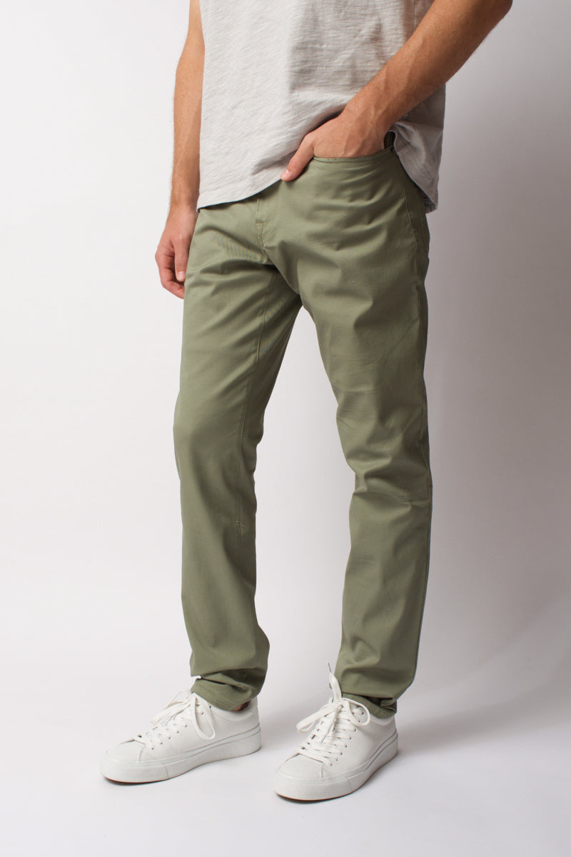 FRAME L'Homme Slim Jean in Deep Army