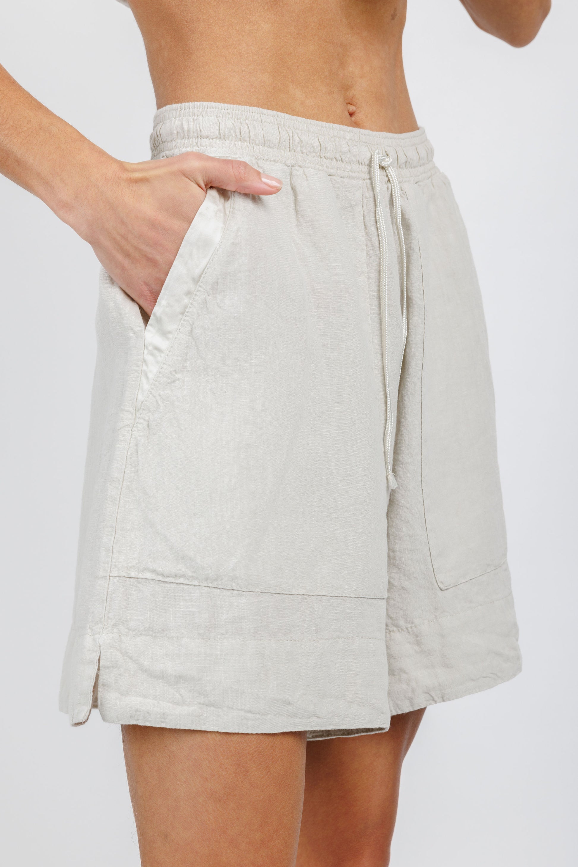 TANDEM Wide Leg Short in Sand