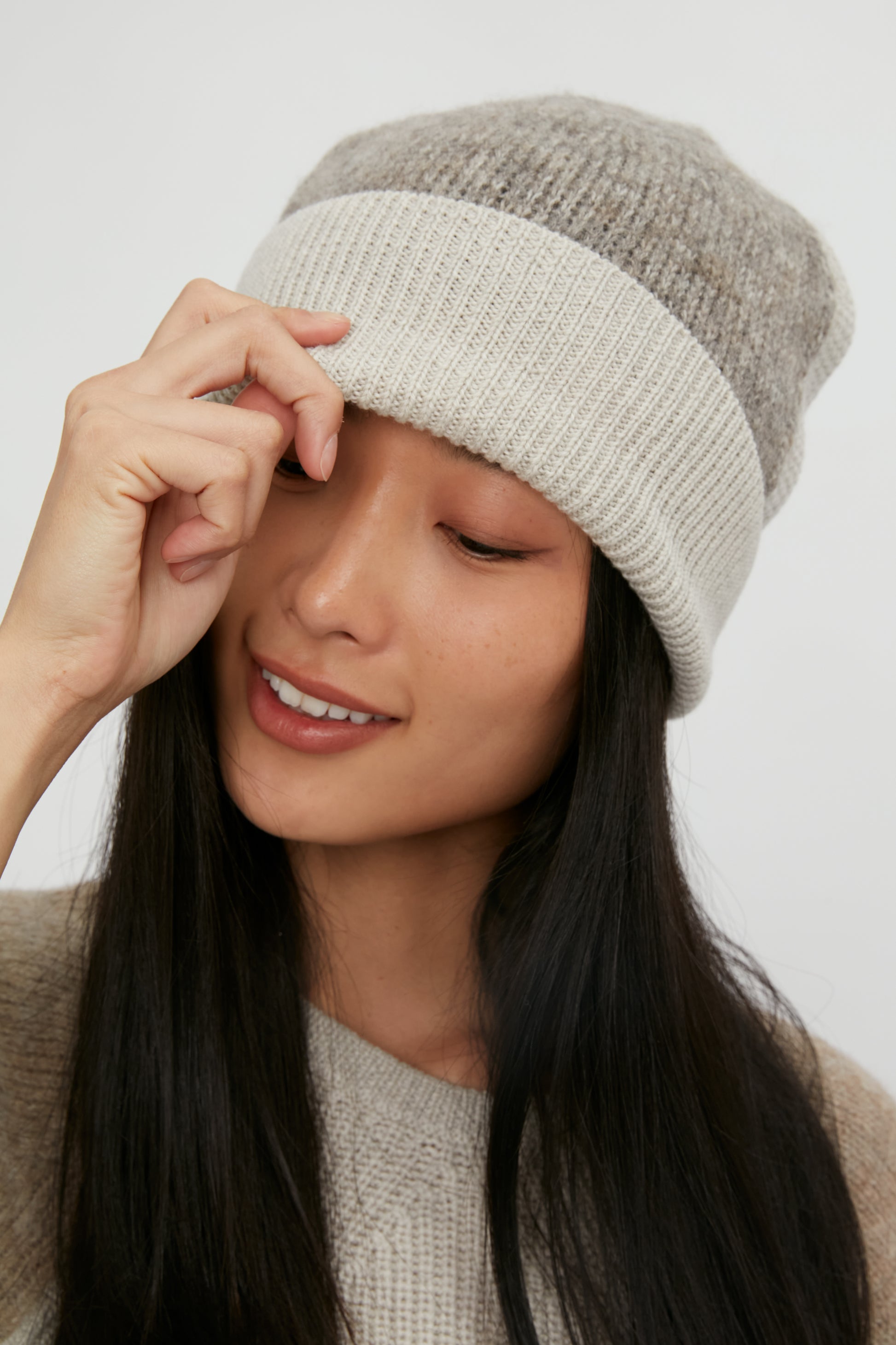 TRANSIT Knit Hat in Sand