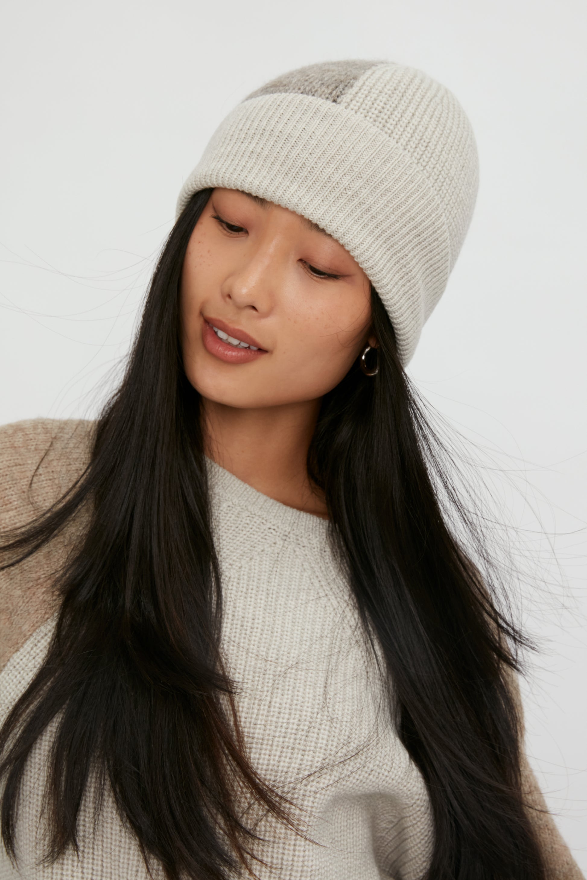 TRANSIT Knit Hat in Sand
