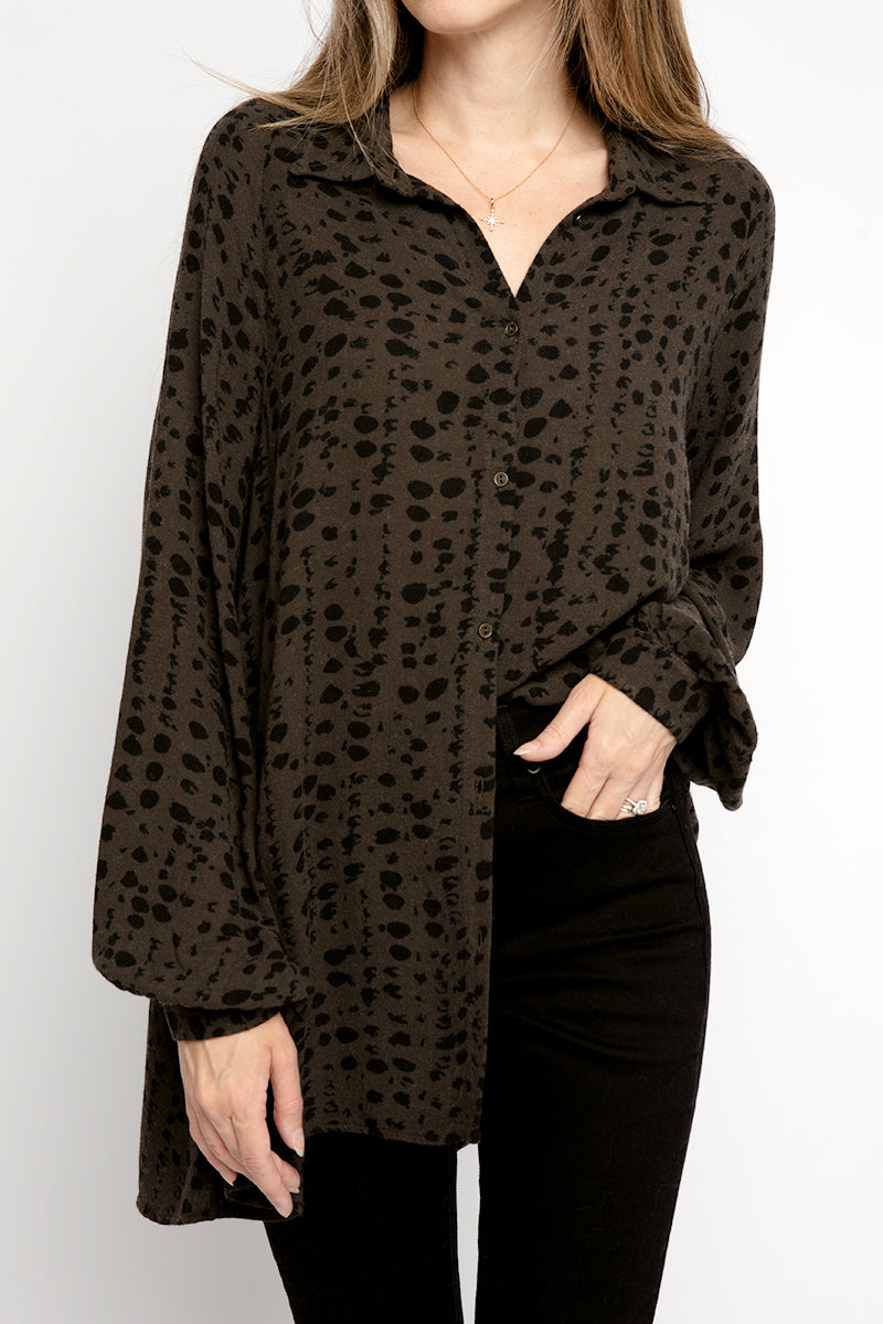 TRANSIT Oversized Button Down Shirt in Brown Multi