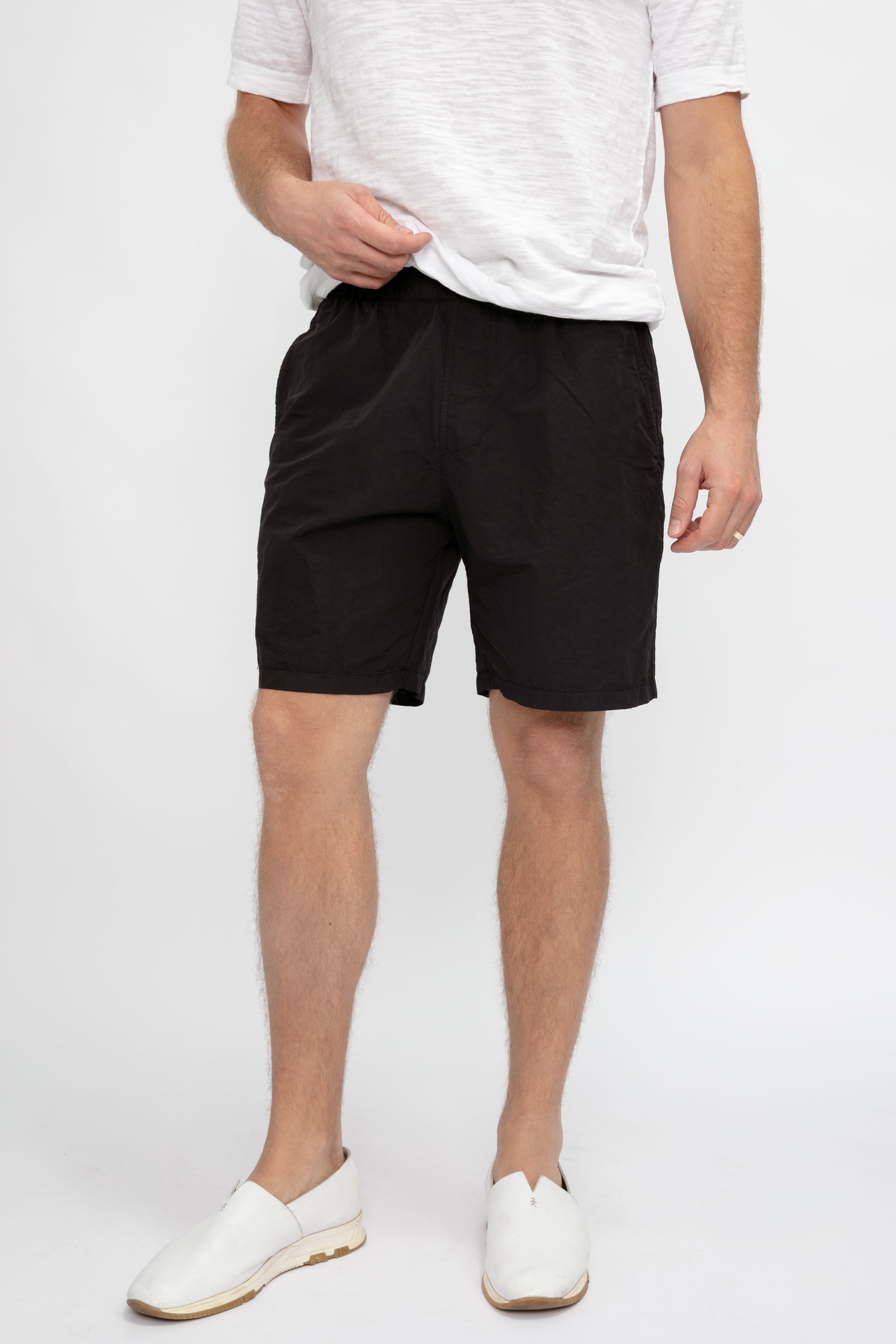 TRANSIT Short in Black