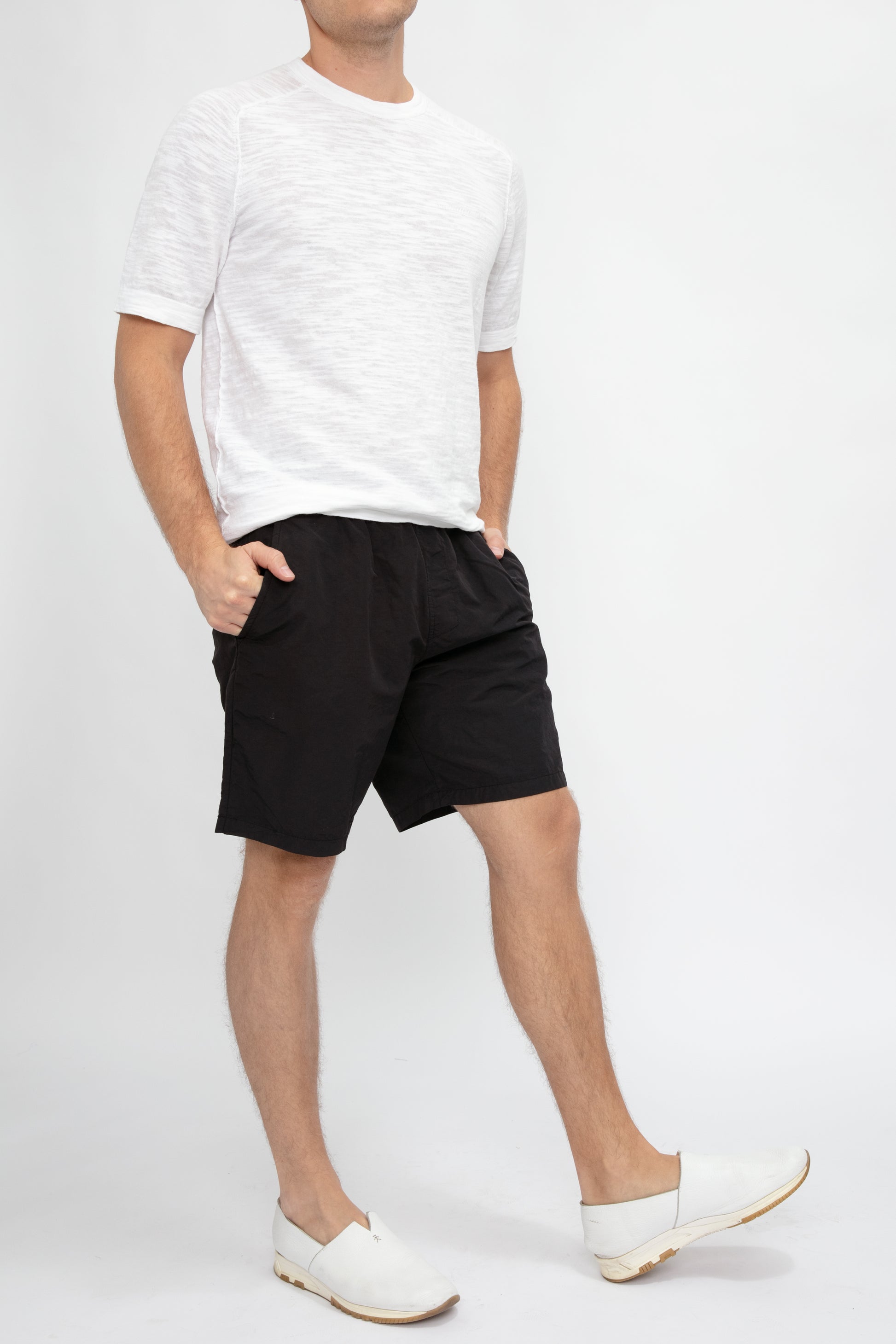 TRANSIT Short in Black