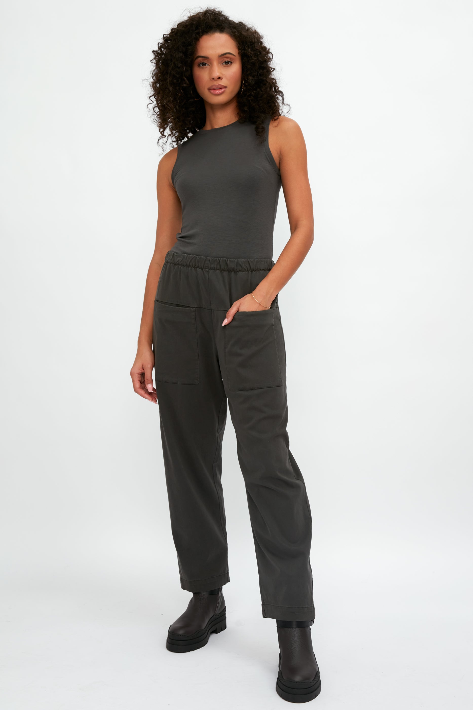 TRANSIT Slim Fit Tank Top in Mud