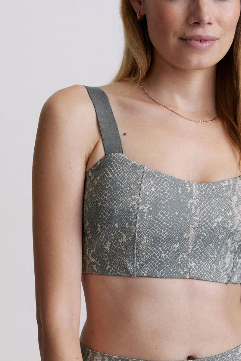 VARLEY Greenwood Bra in Olive Piper