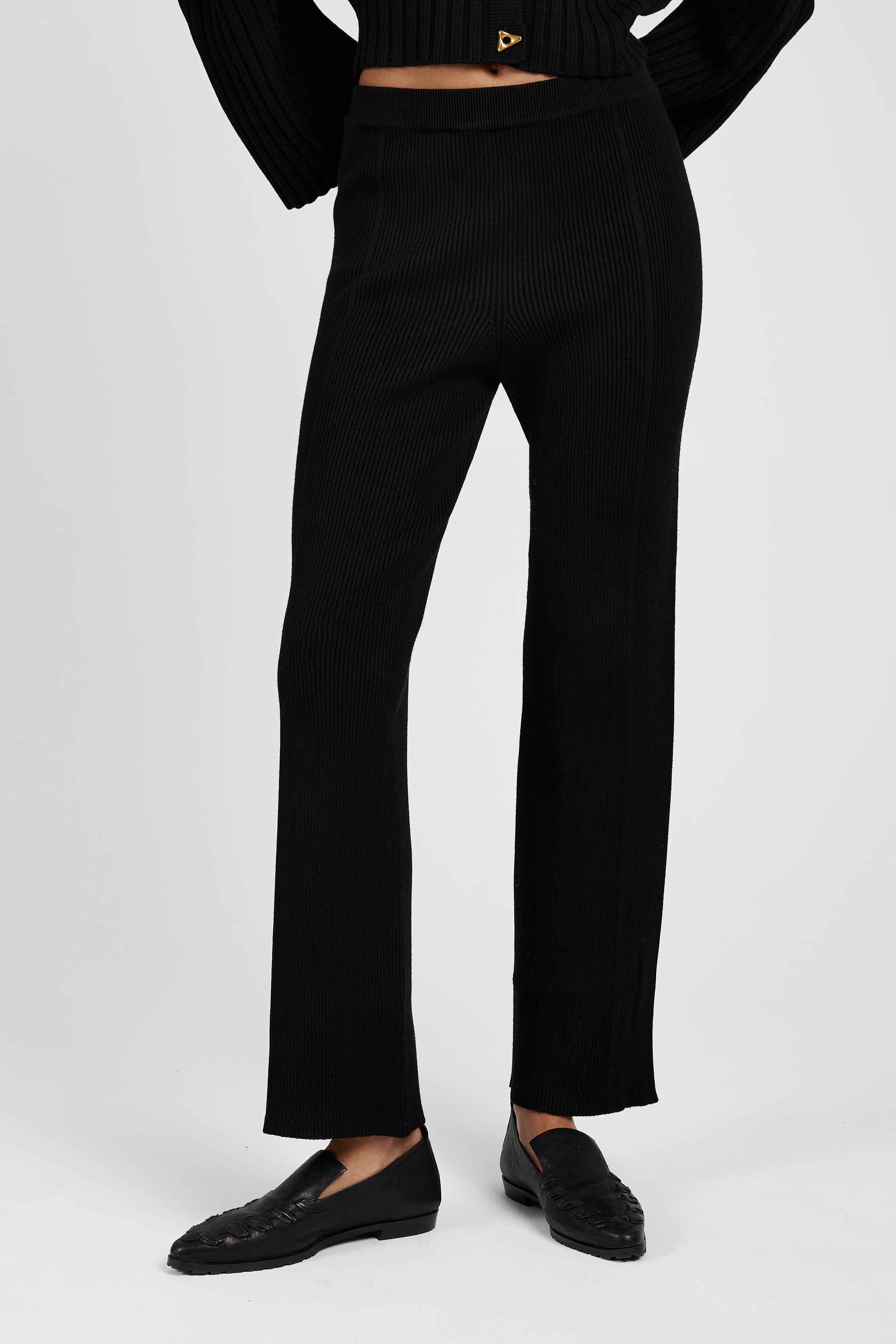 ZERO008 Ribbed Pant in Black