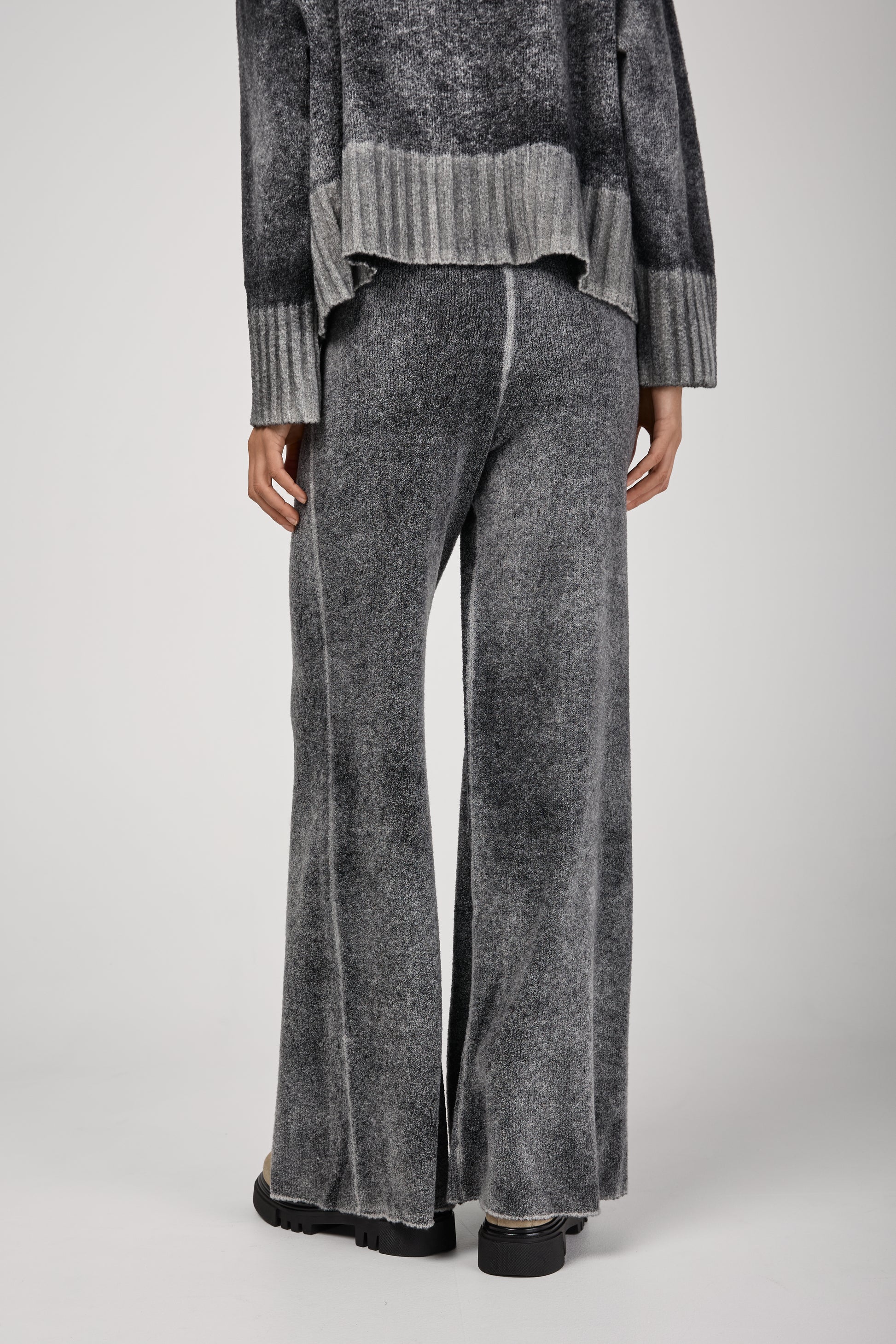 AVANT TOI Hand Painted Minibouclé Wide Leg Pant in Husky