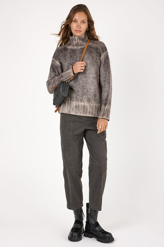 High Neck Pullover in Carruba