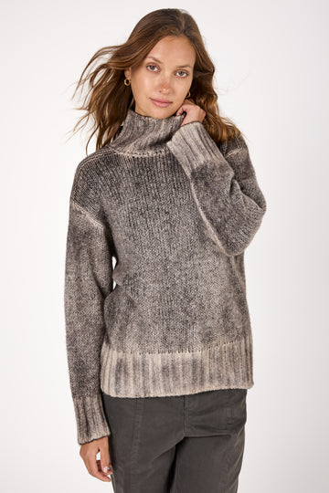 High Neck Pullover in Carruba