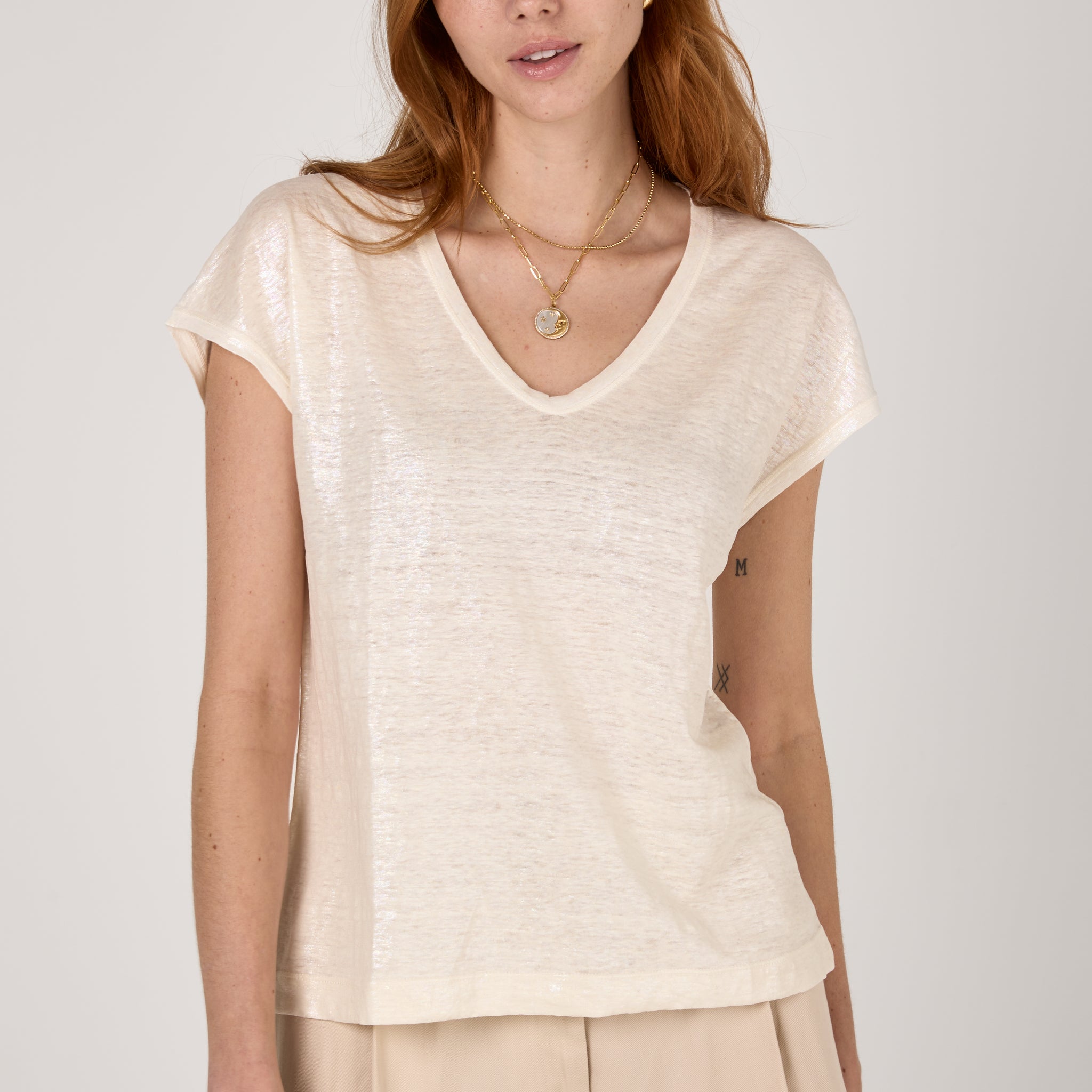 Linen T-Shirt with Mother of Pearl Lamination in Bianco