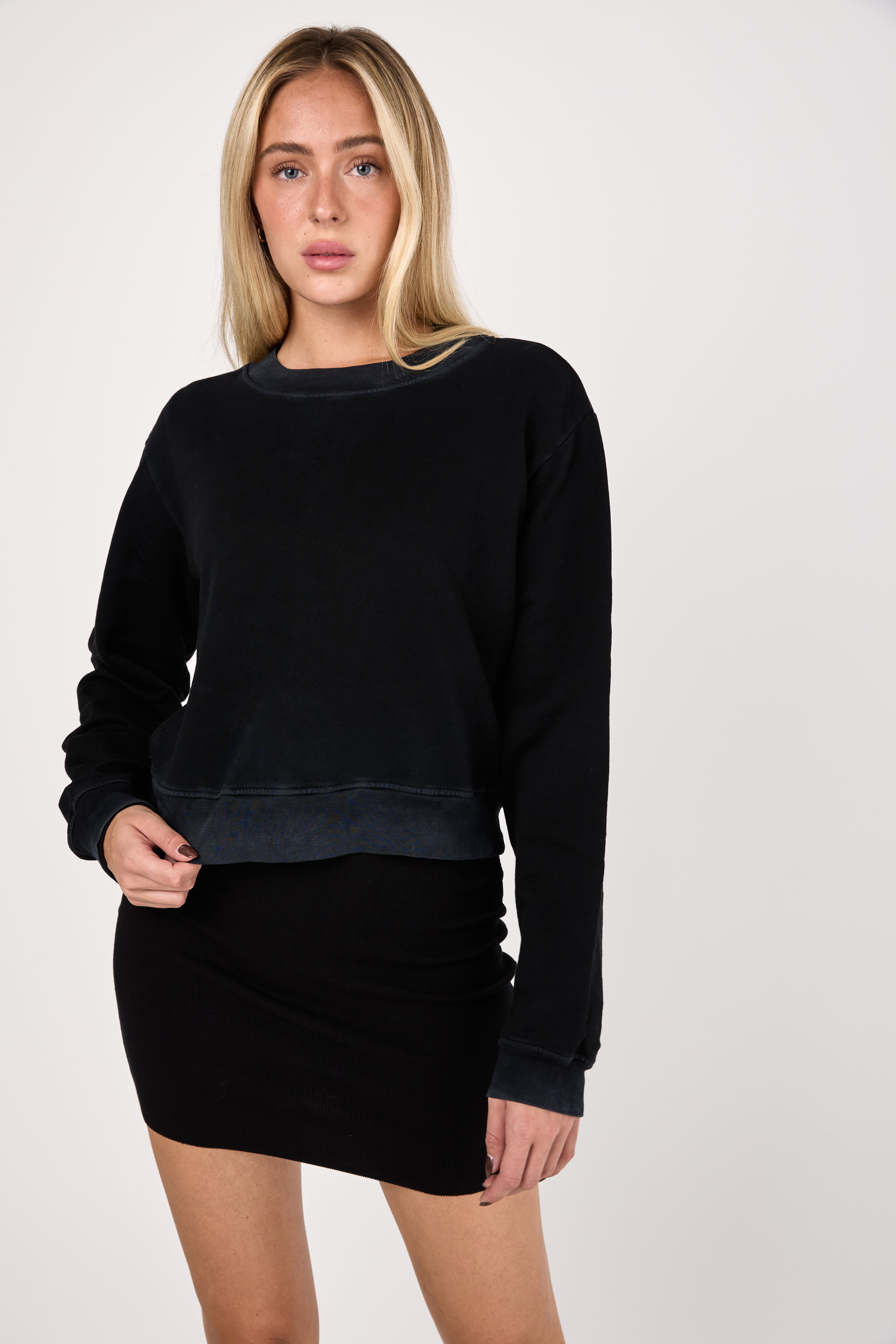 Milan Crewneck Sweatshirt in Vintage Black