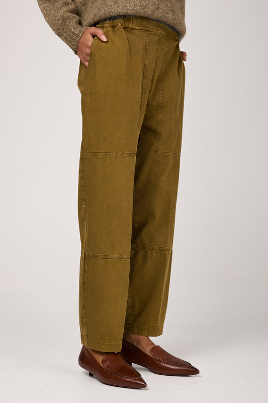 Cotton Woven Pant in Oliva