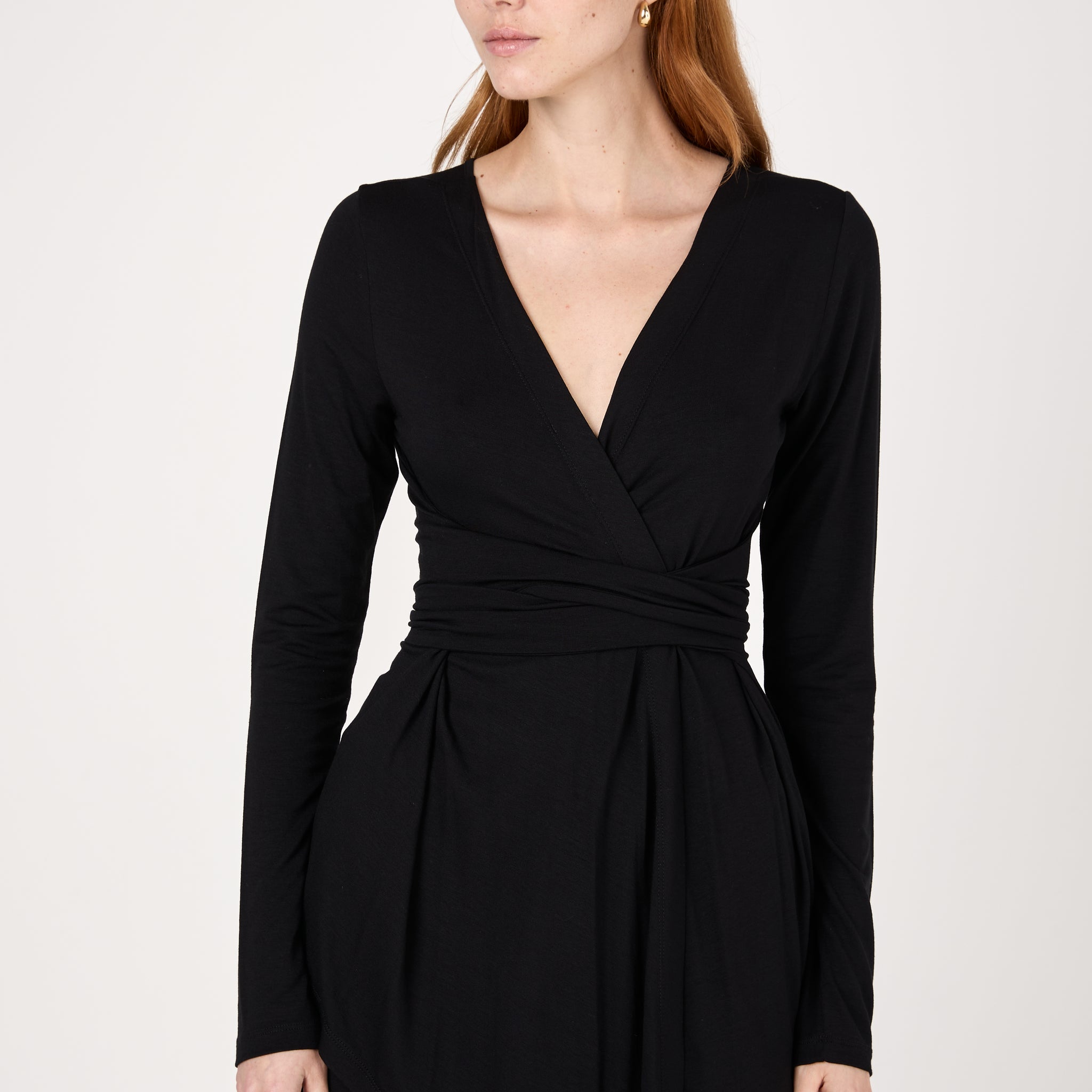 Long Sleeve Viscose Shirt in Nero