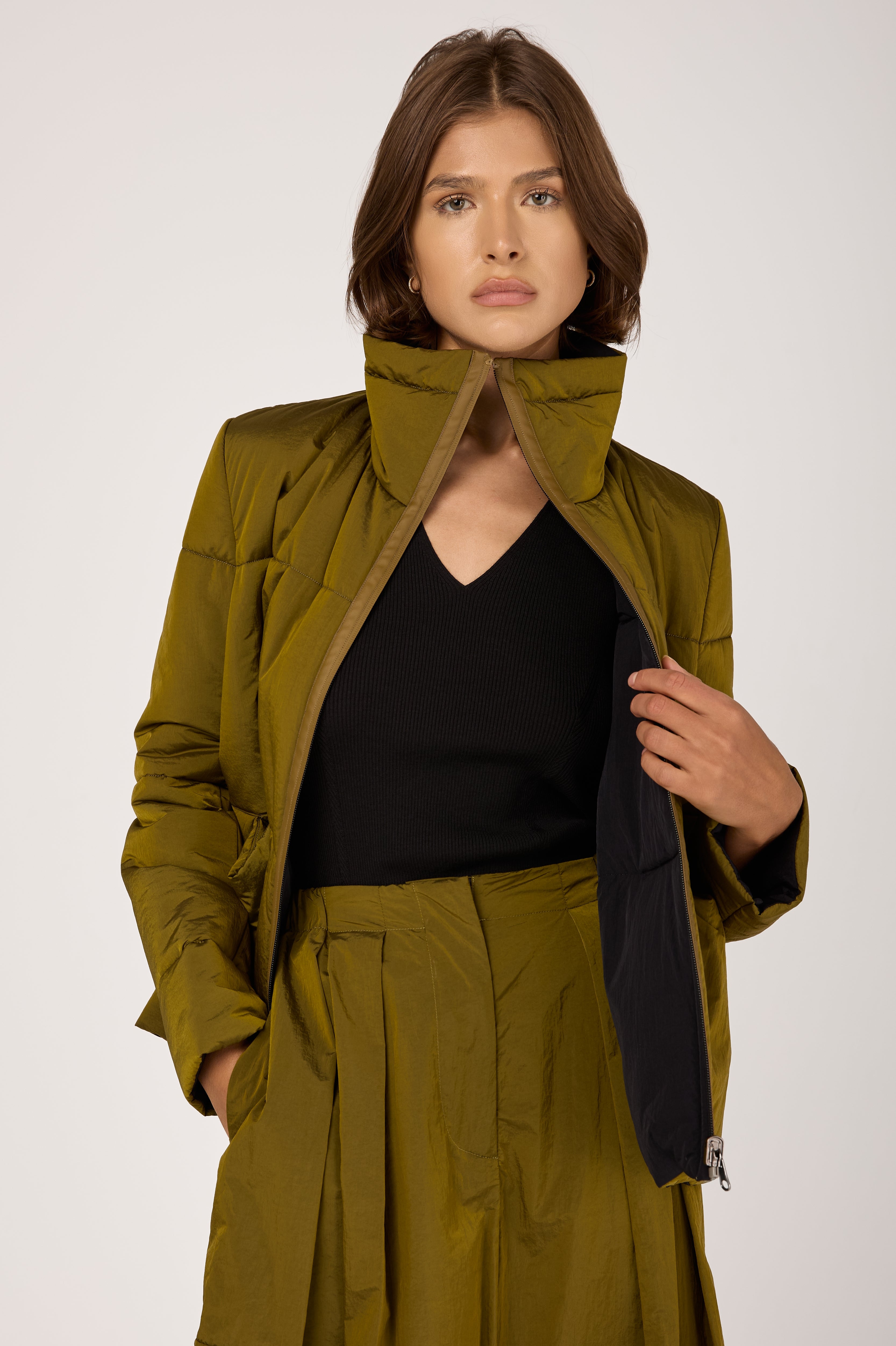 Reversible Puffer Coat in Oliva