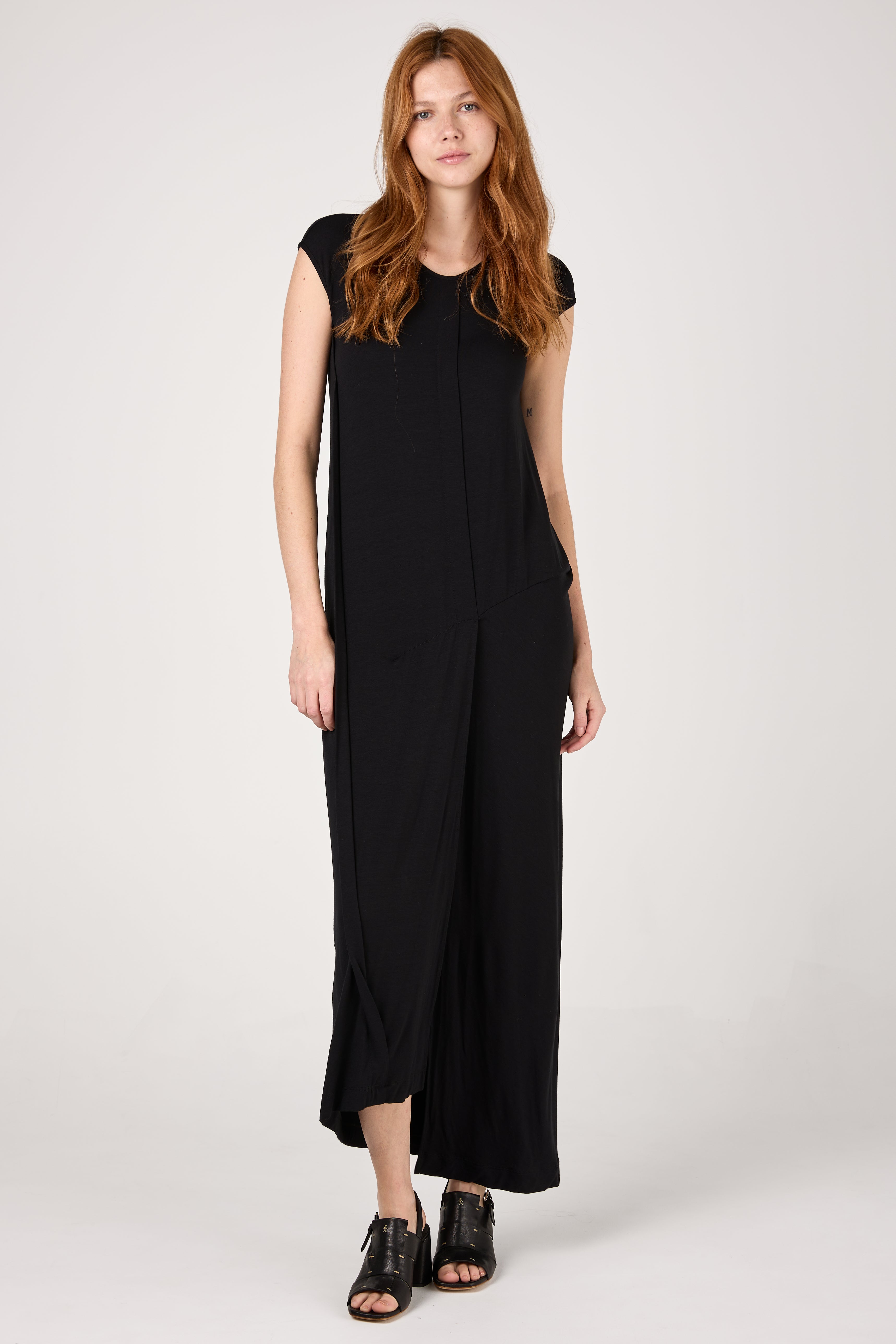 Viscose Woven Midi Dress in Nero