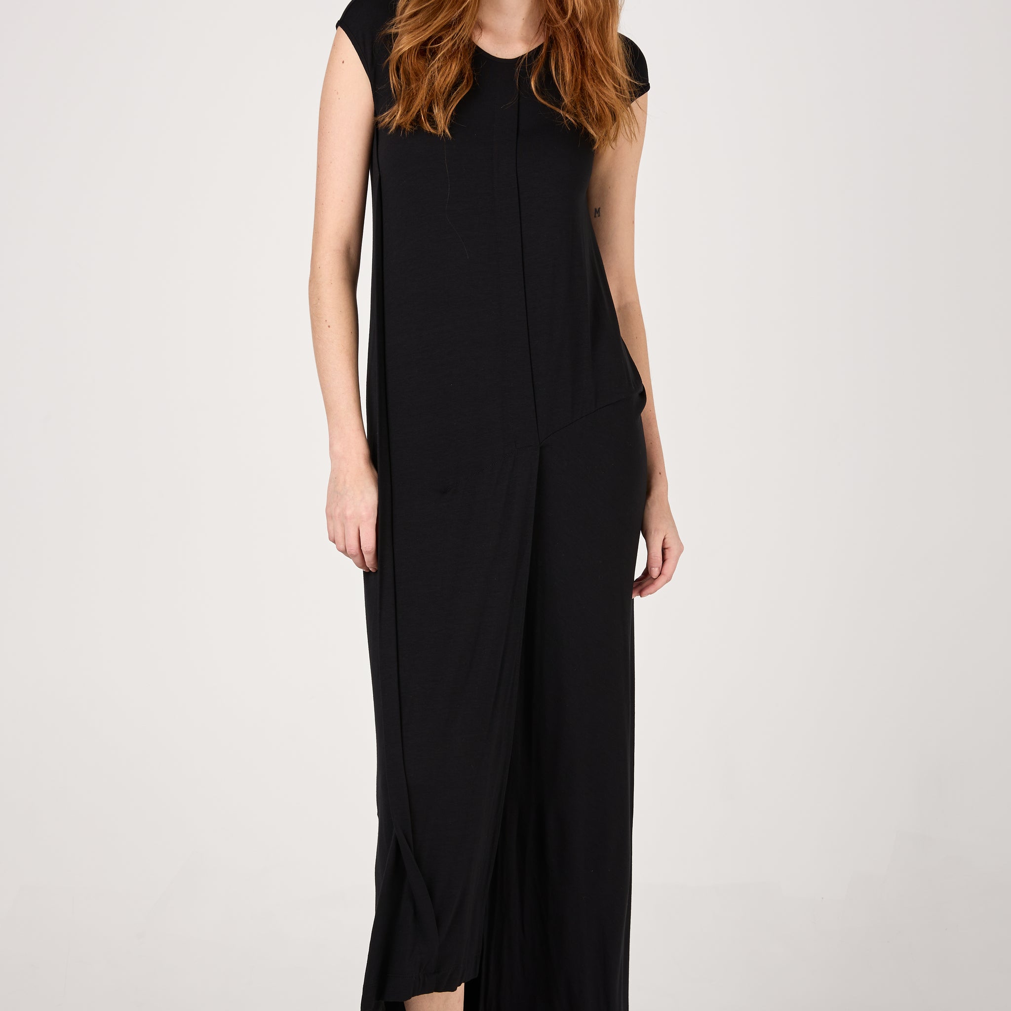 Viscose Woven Midi Dress in Nero