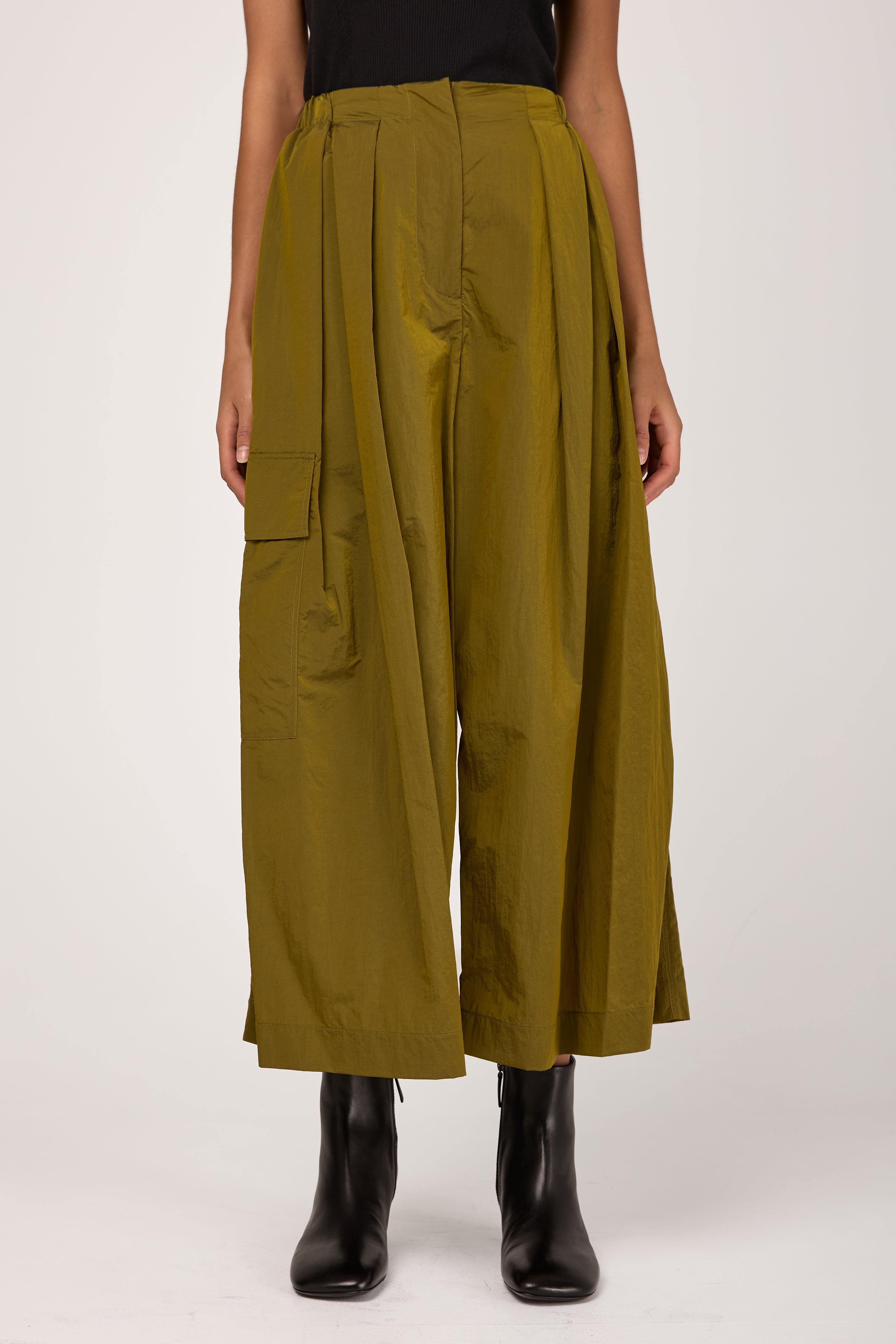Cropped Palazzo Trousers in Oliva