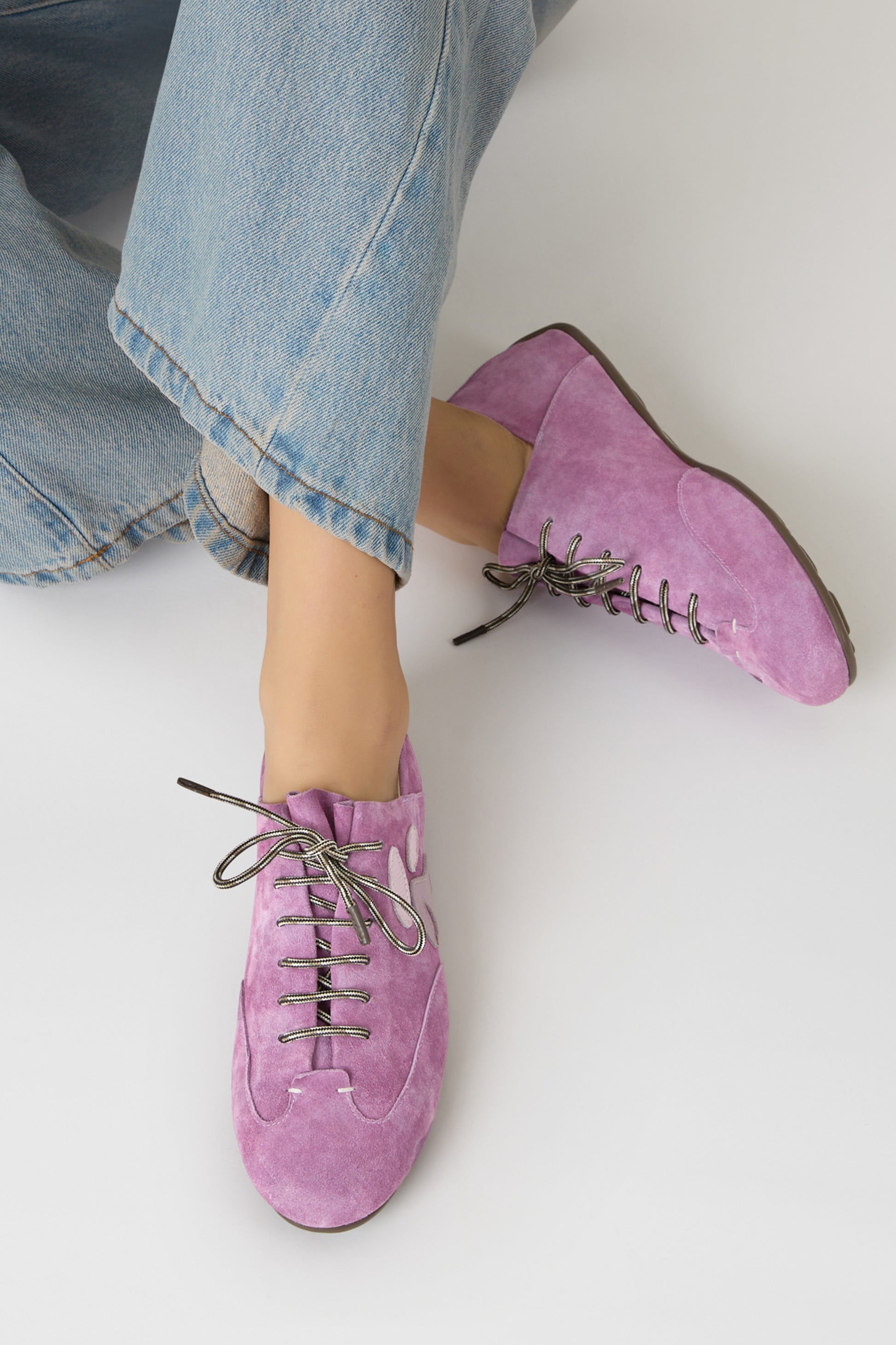 HENRY BEGUELIN Bovine Softy Leather City Sneaker in Lilla