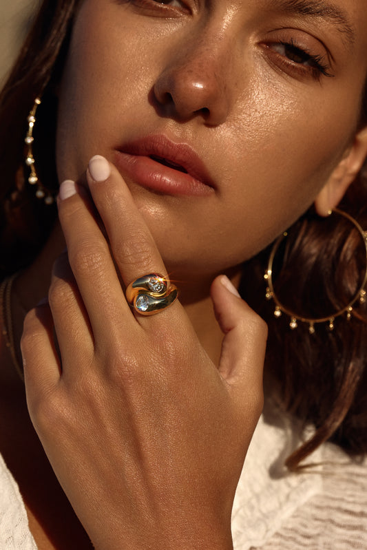 VELINA 2 Carat Diamond Abbraccio Ring in 18k Yellow Gold