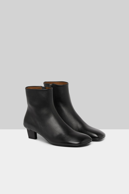 Quama Leather Ankle Boot in Black