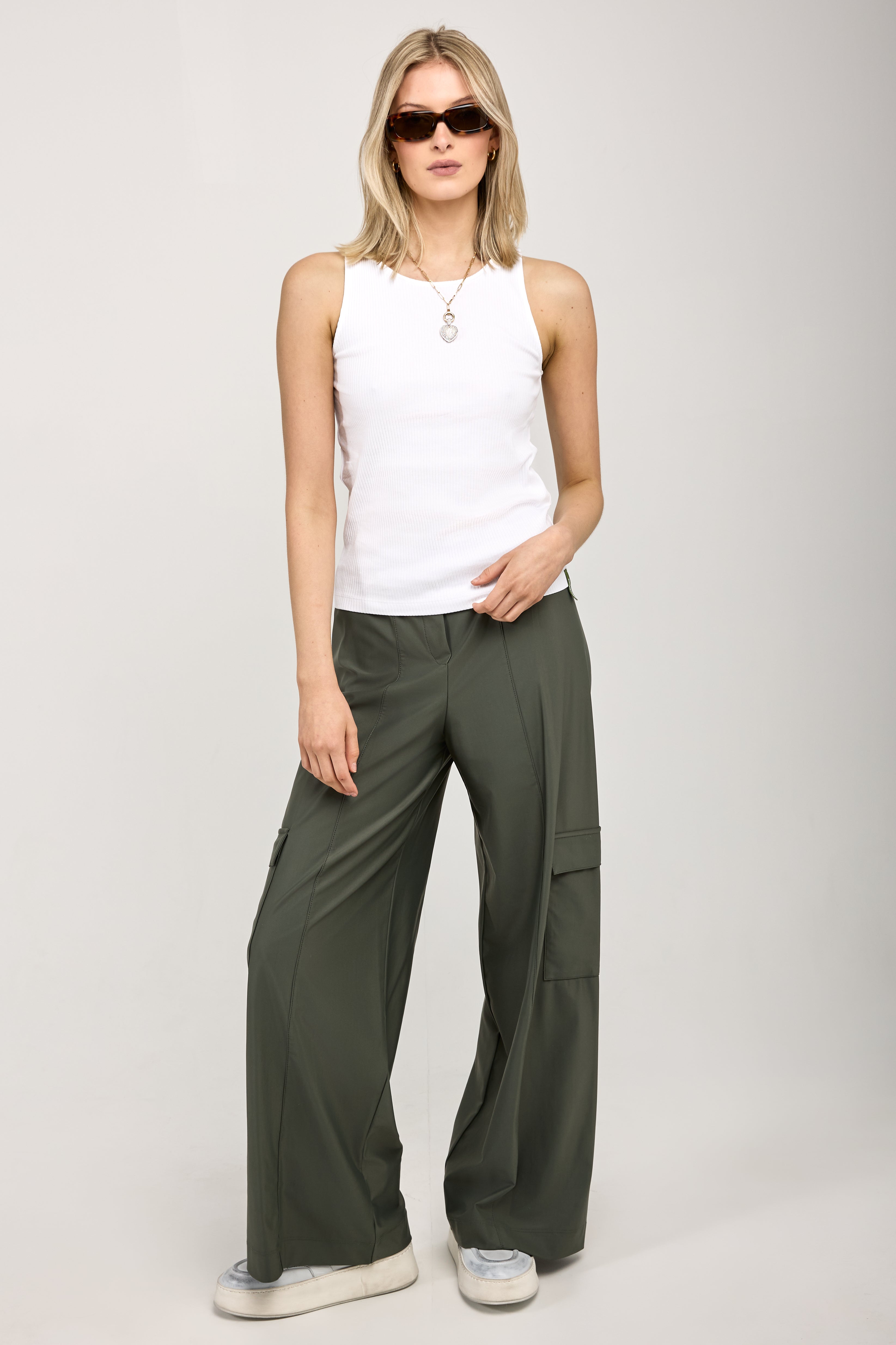 Teseo Satin Jersey Cargo Pant in Dark Green