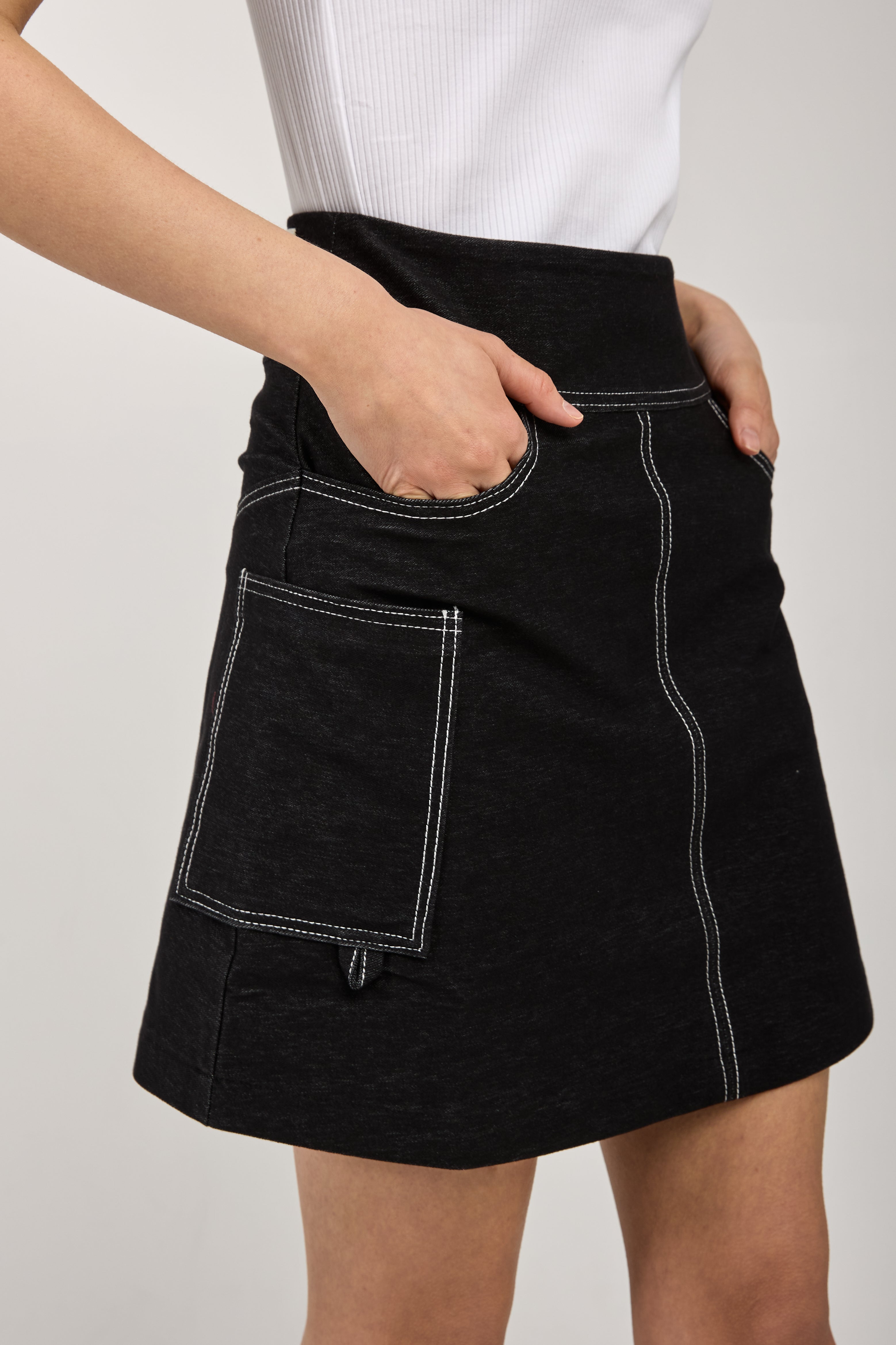 Nabulus Denim-Look Jersey Skirt in Black