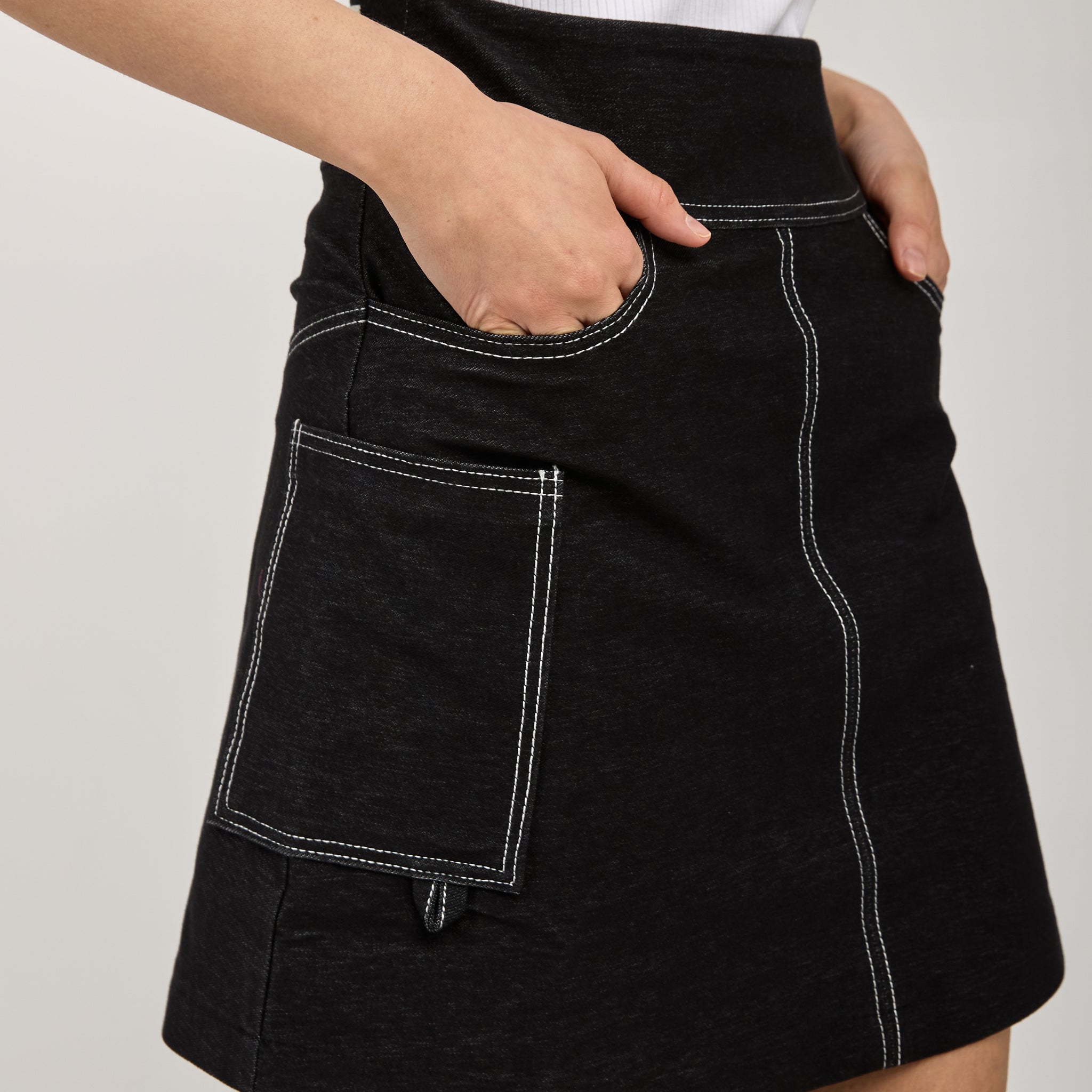 MAX MARA LEISURE Nabulus Denim-Look Jersey Skirt in Black