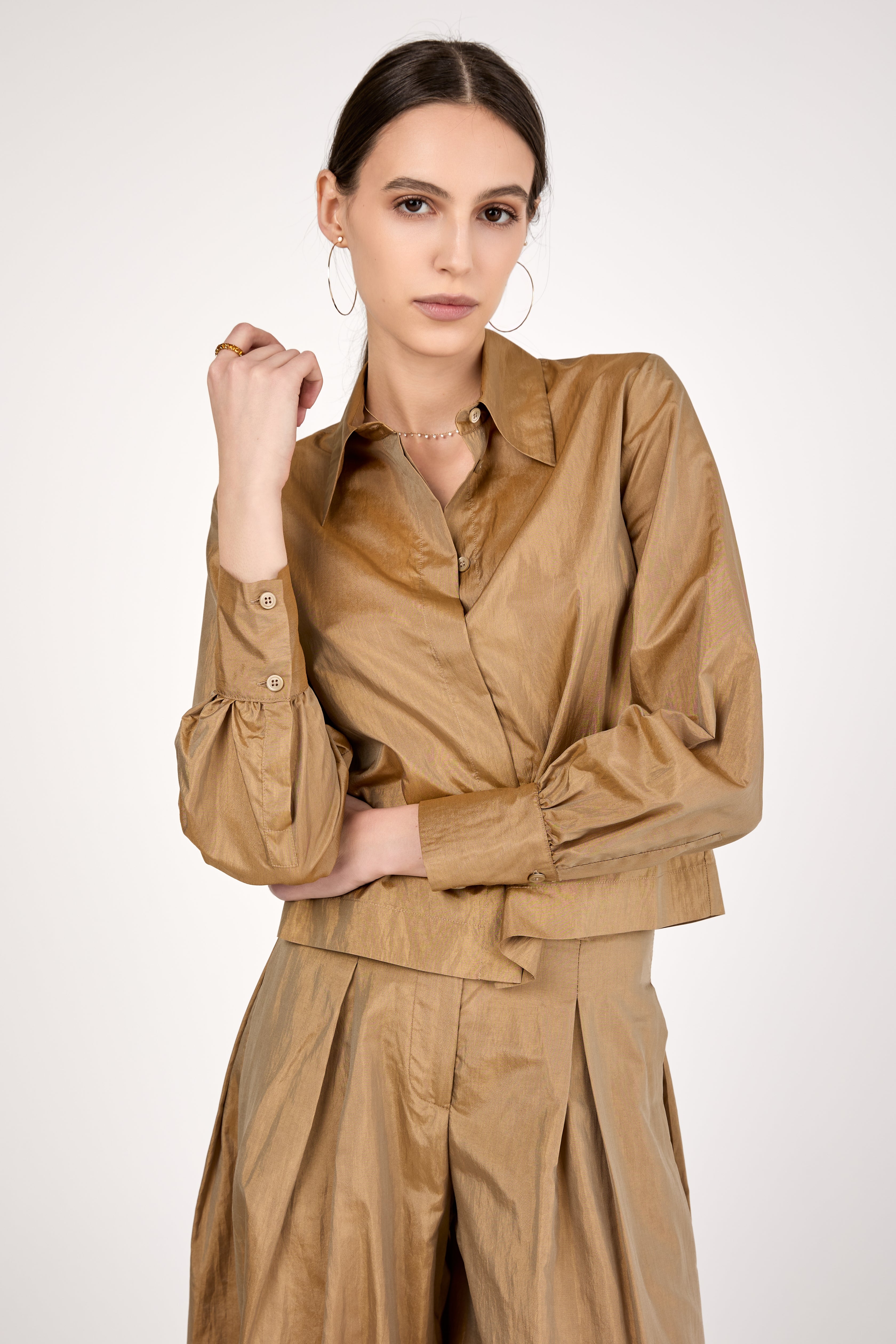 Cropped Shirt in Camel