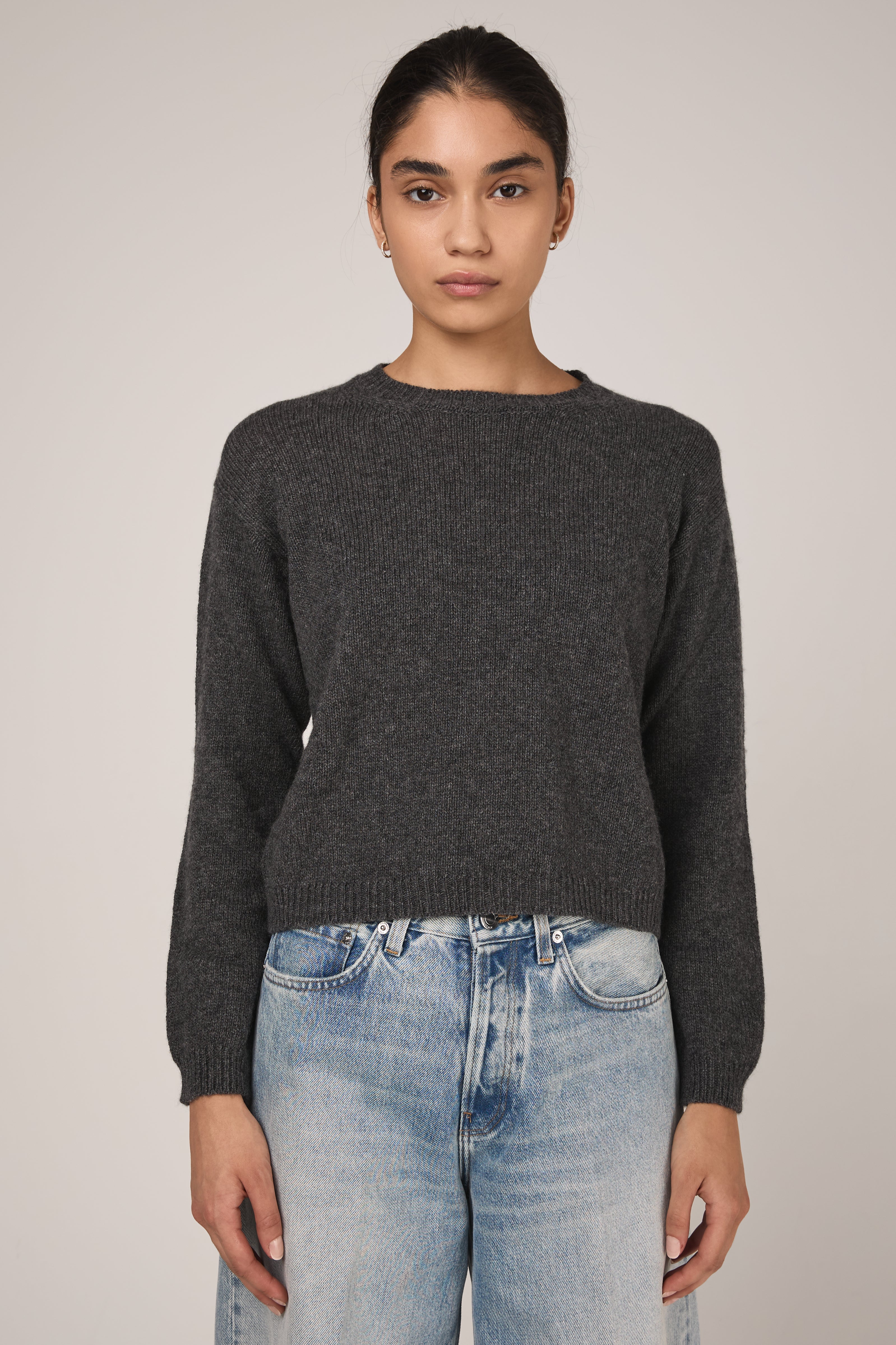 Cashmere Cropped Pullover Sweater in Antra