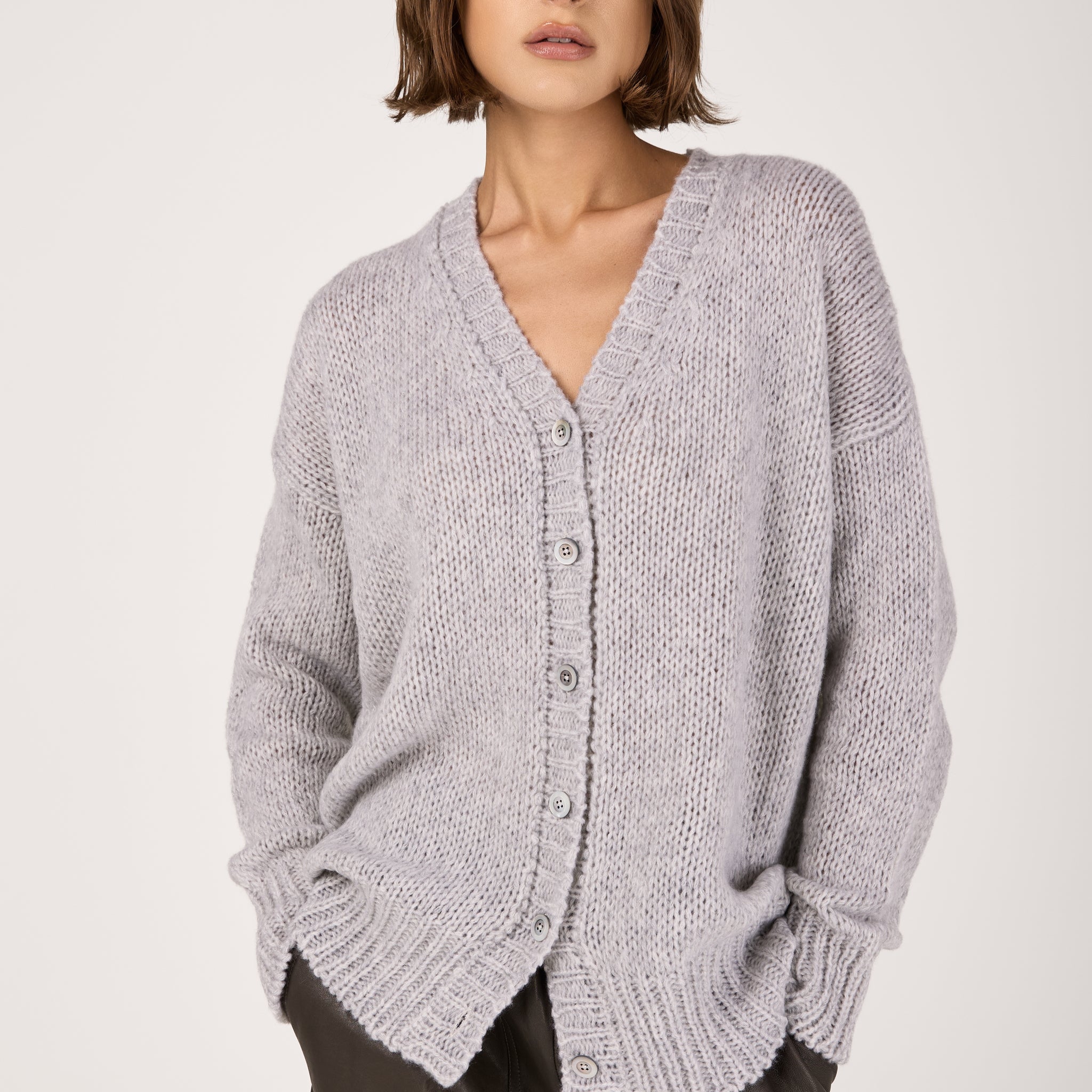 Cashmere Silk Voluminous Cardigan in Light Grey