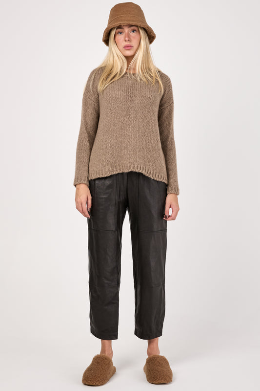 Voluminous Cashmere Oversized Sweater in Cappuch