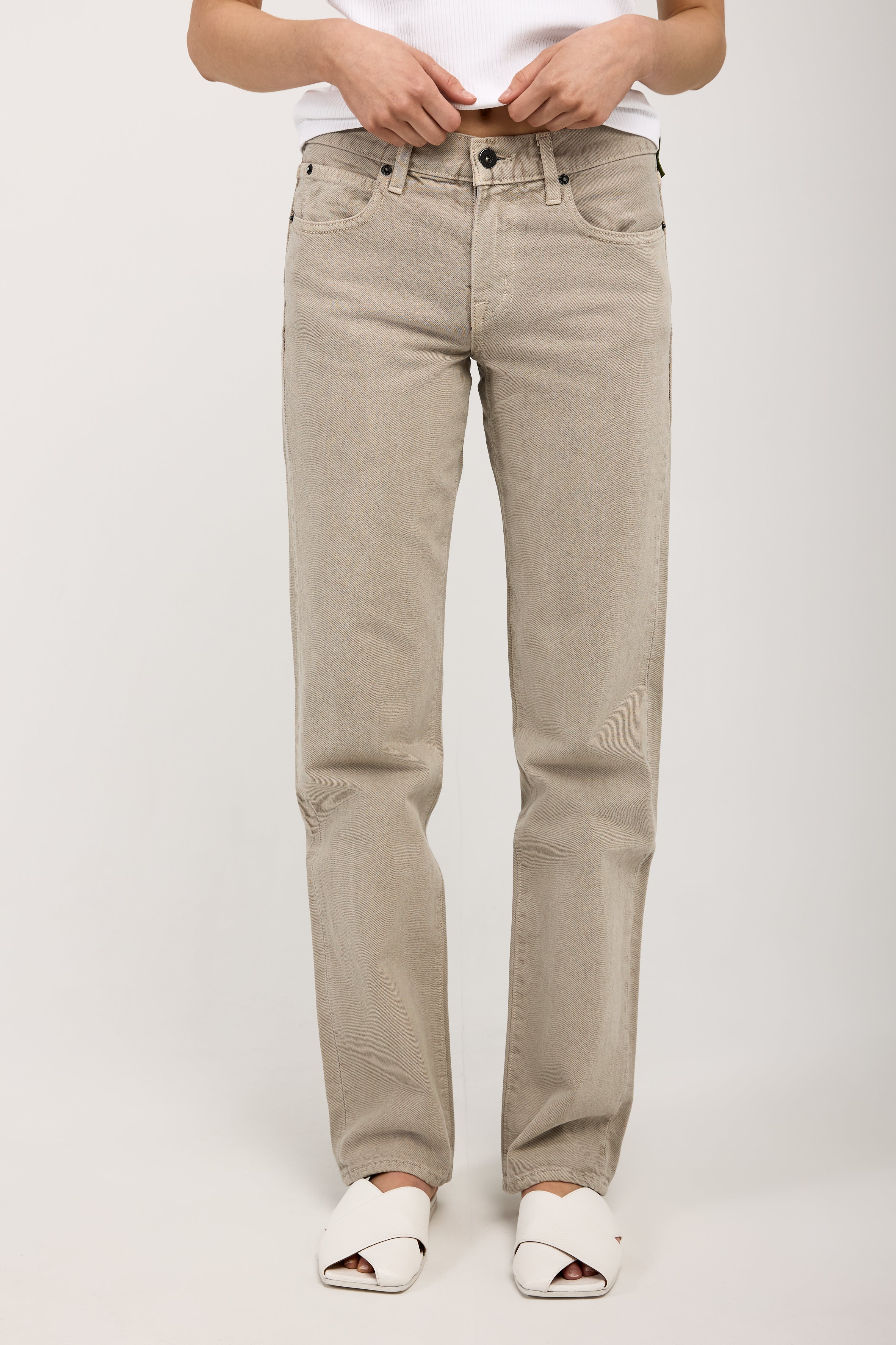 Remy Low Waist Jean in Outskirts