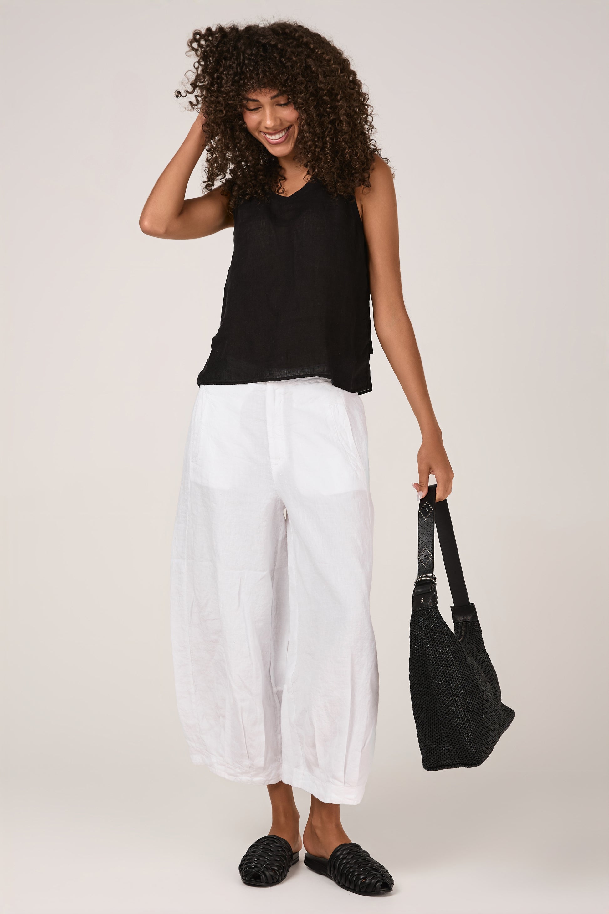 TRANSIT Linen Cropped Bombé Trouser in White