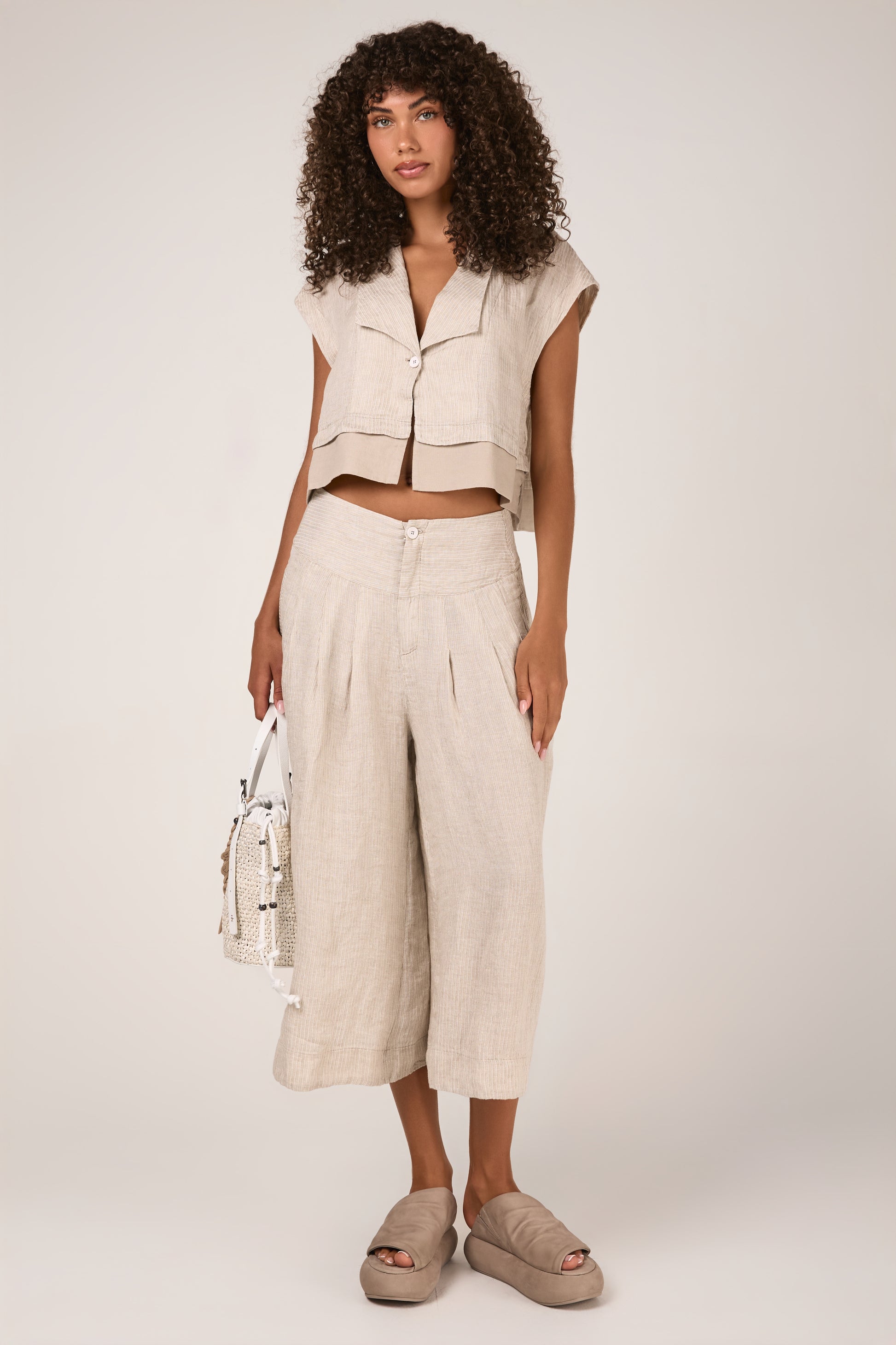 TRANSIT Linen Flared Trouser in Sand