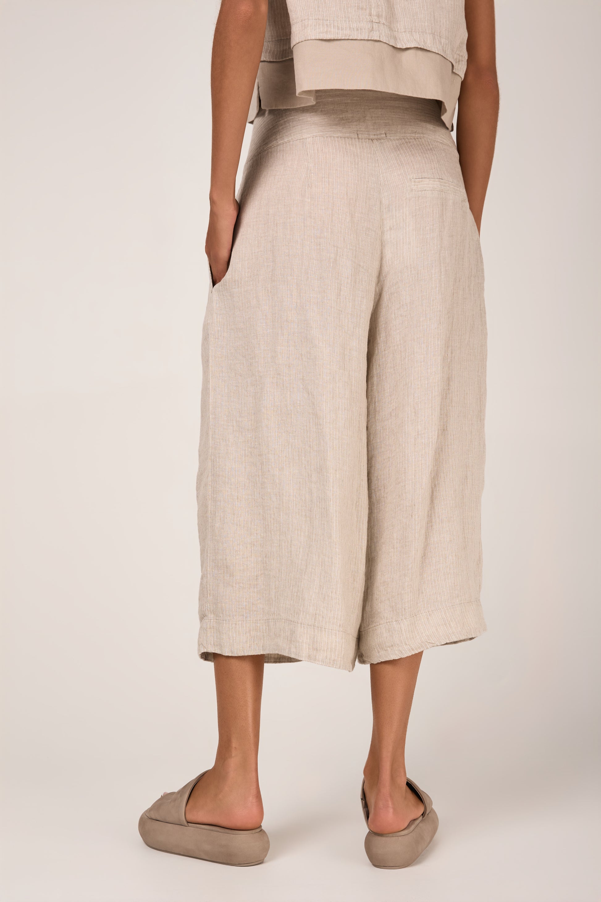 TRANSIT Linen Flared Trouser in Sand