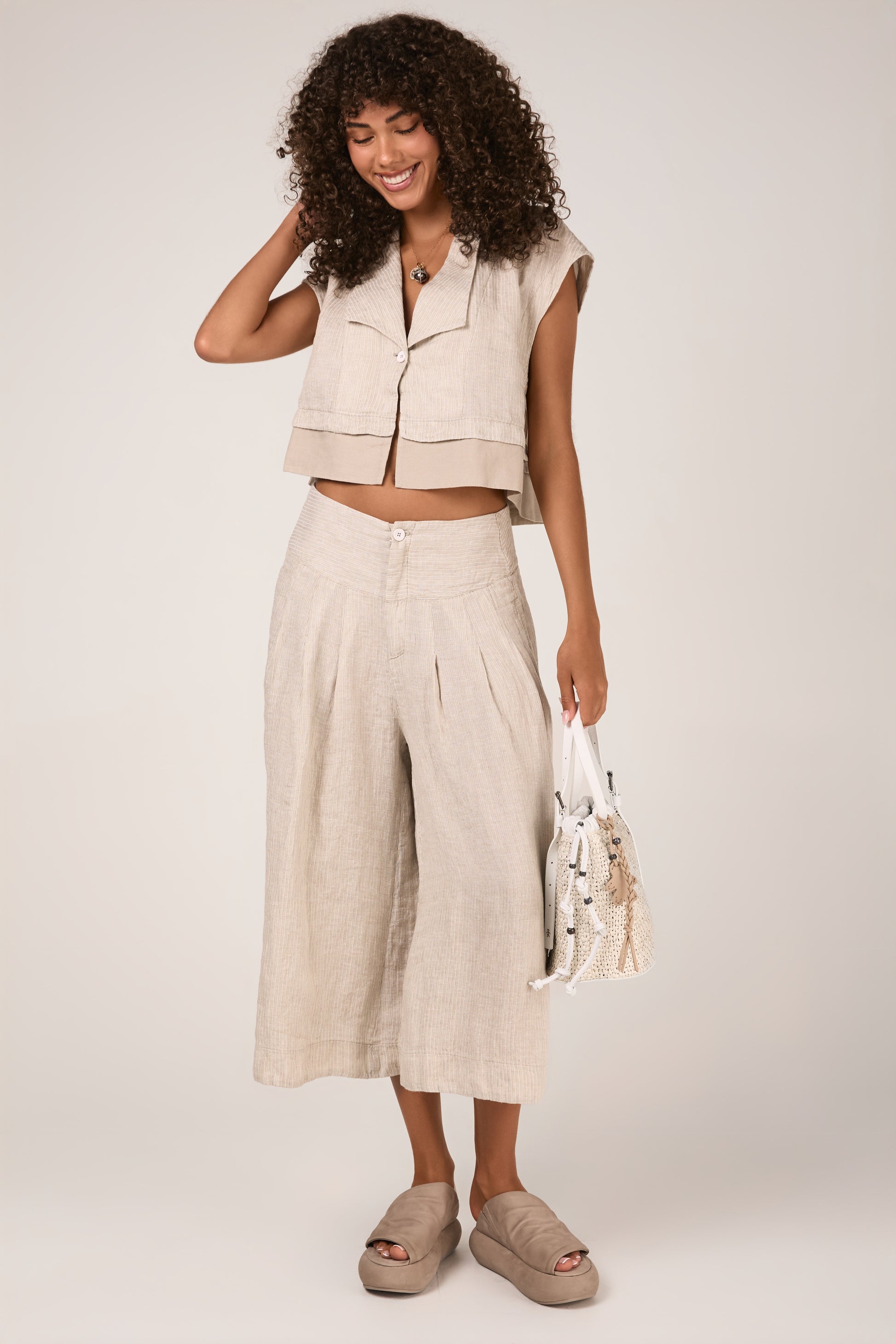 TRANSIT Linen Flared Trouser in Sand