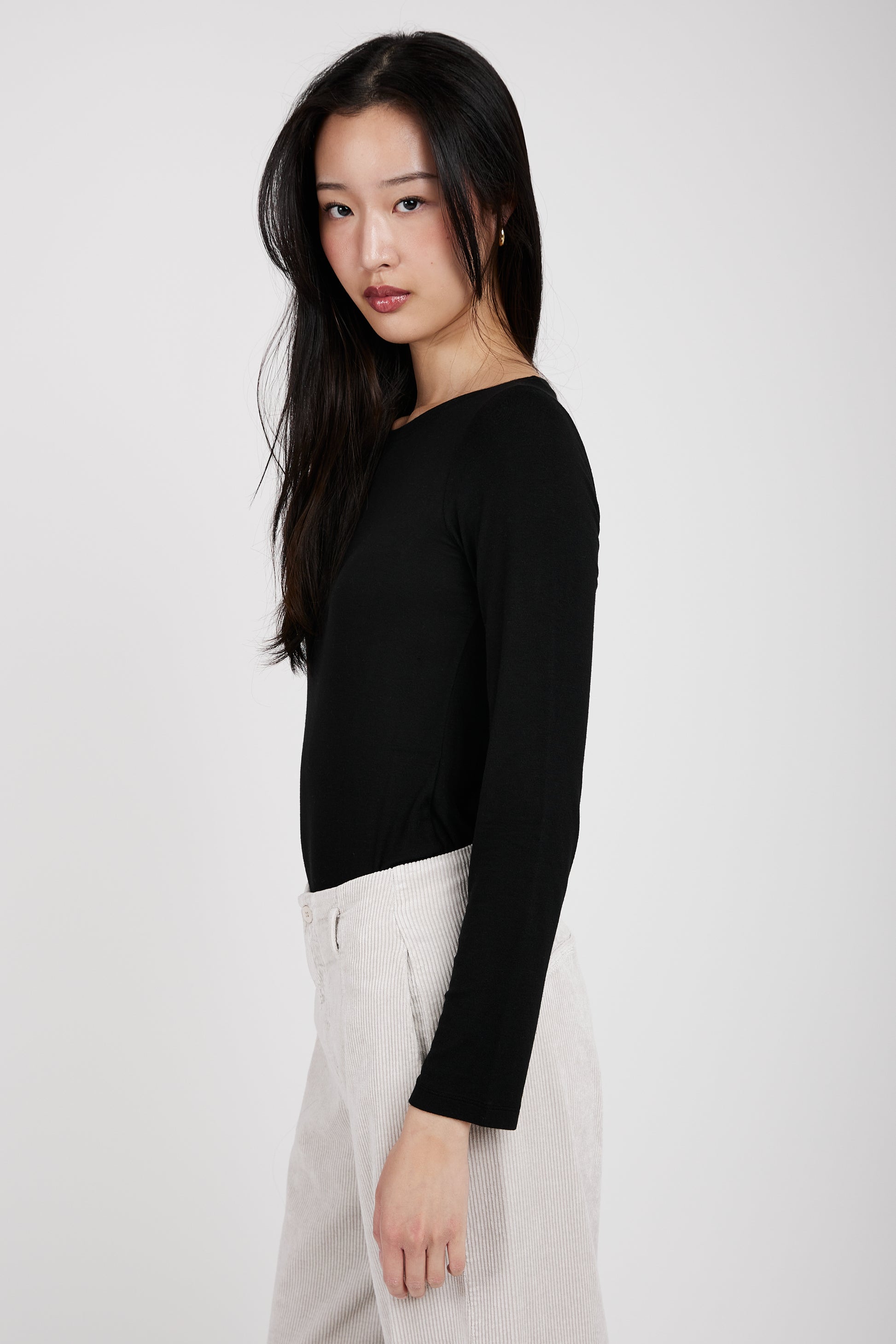 TRANSIT Long Sleeve Modal T-Shirt Top in Black