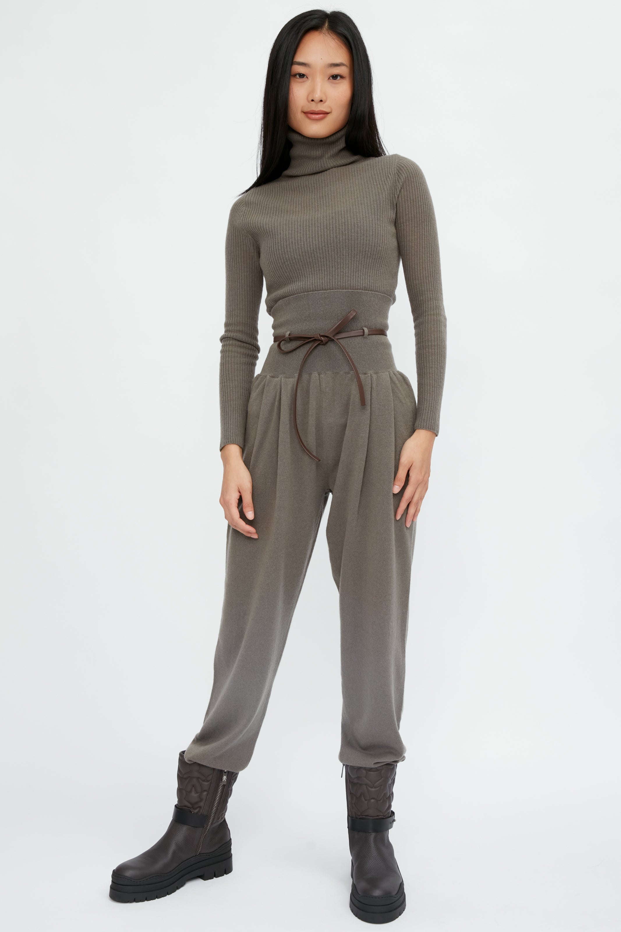 High-Waist Jogger Pant in Militare