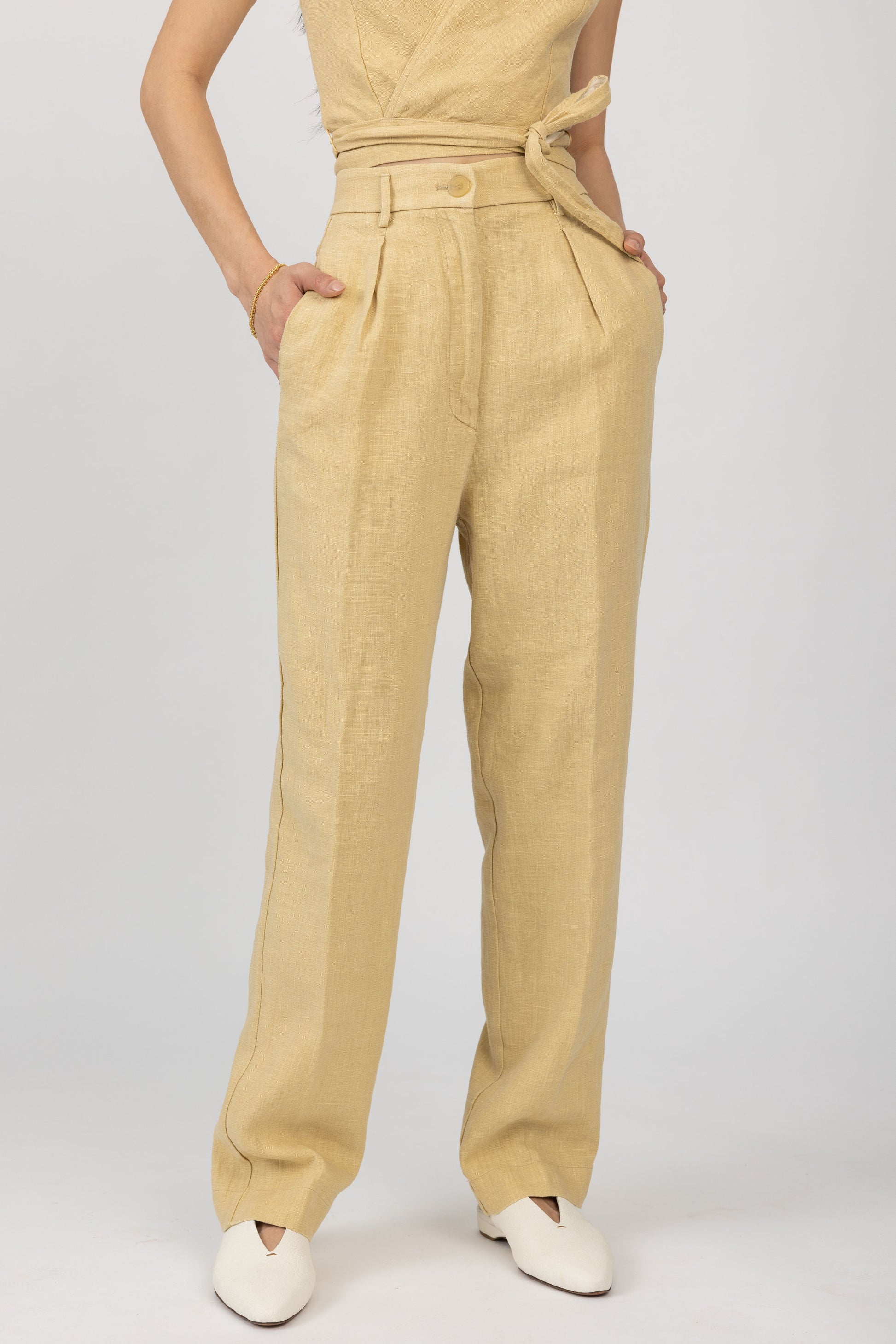 FORTE FORTE Linen Canvas High Waist Pant in Gold